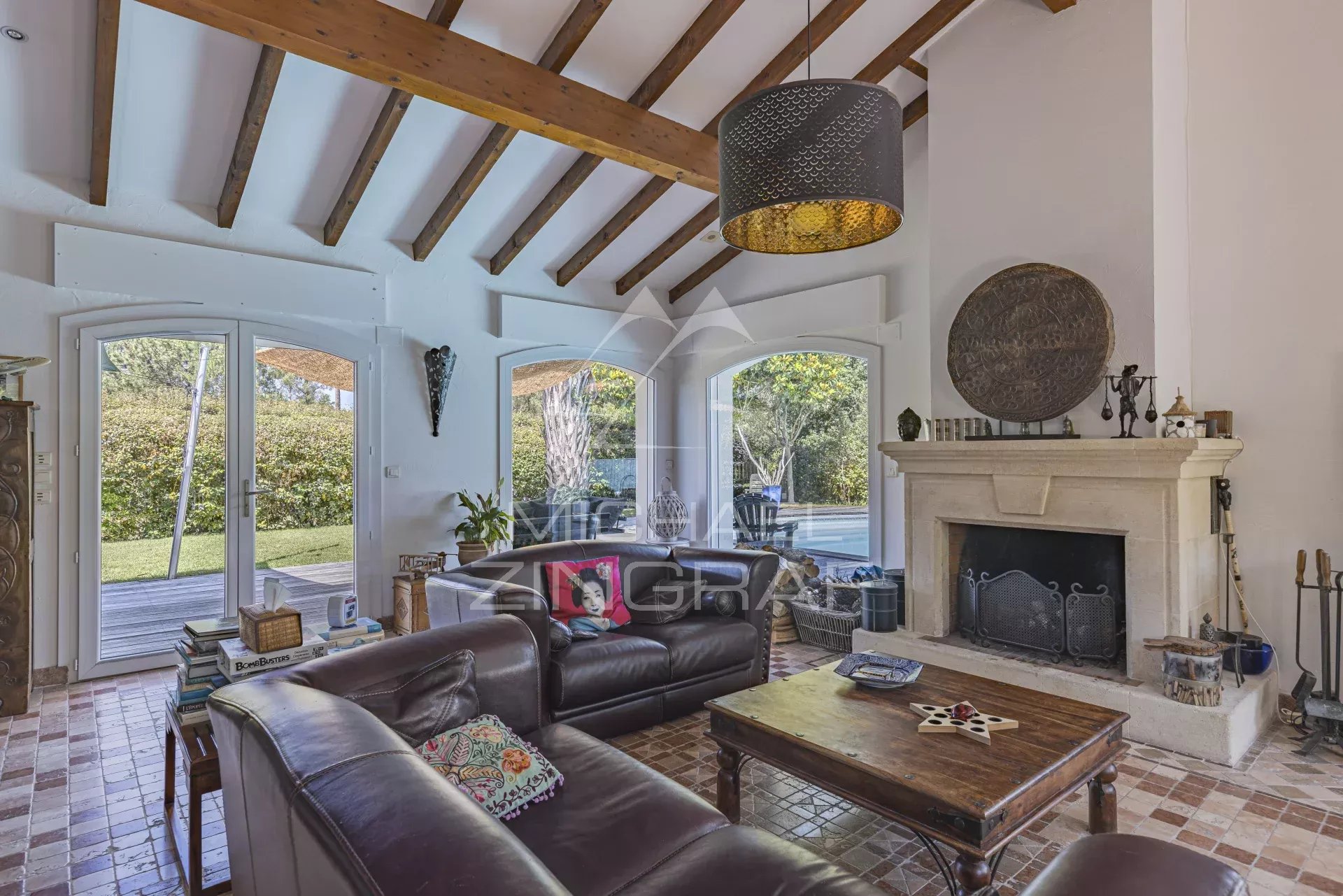 Moderne Villa mit 5 Schlafzimmern