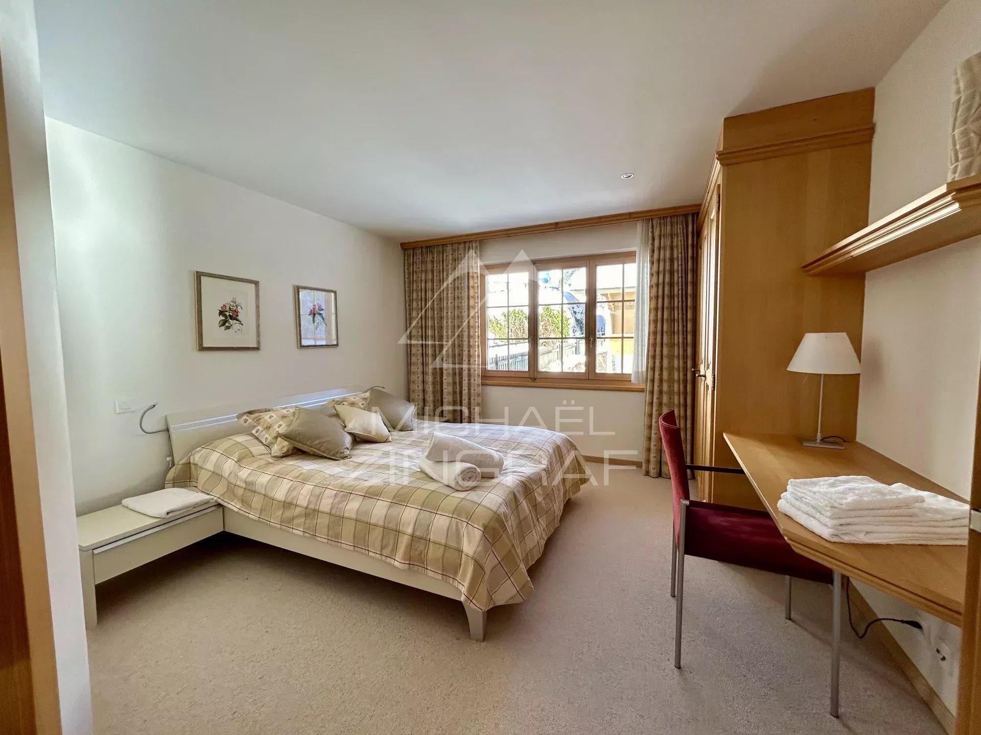 Appartement ensoleillé avec vue sur Rougemont