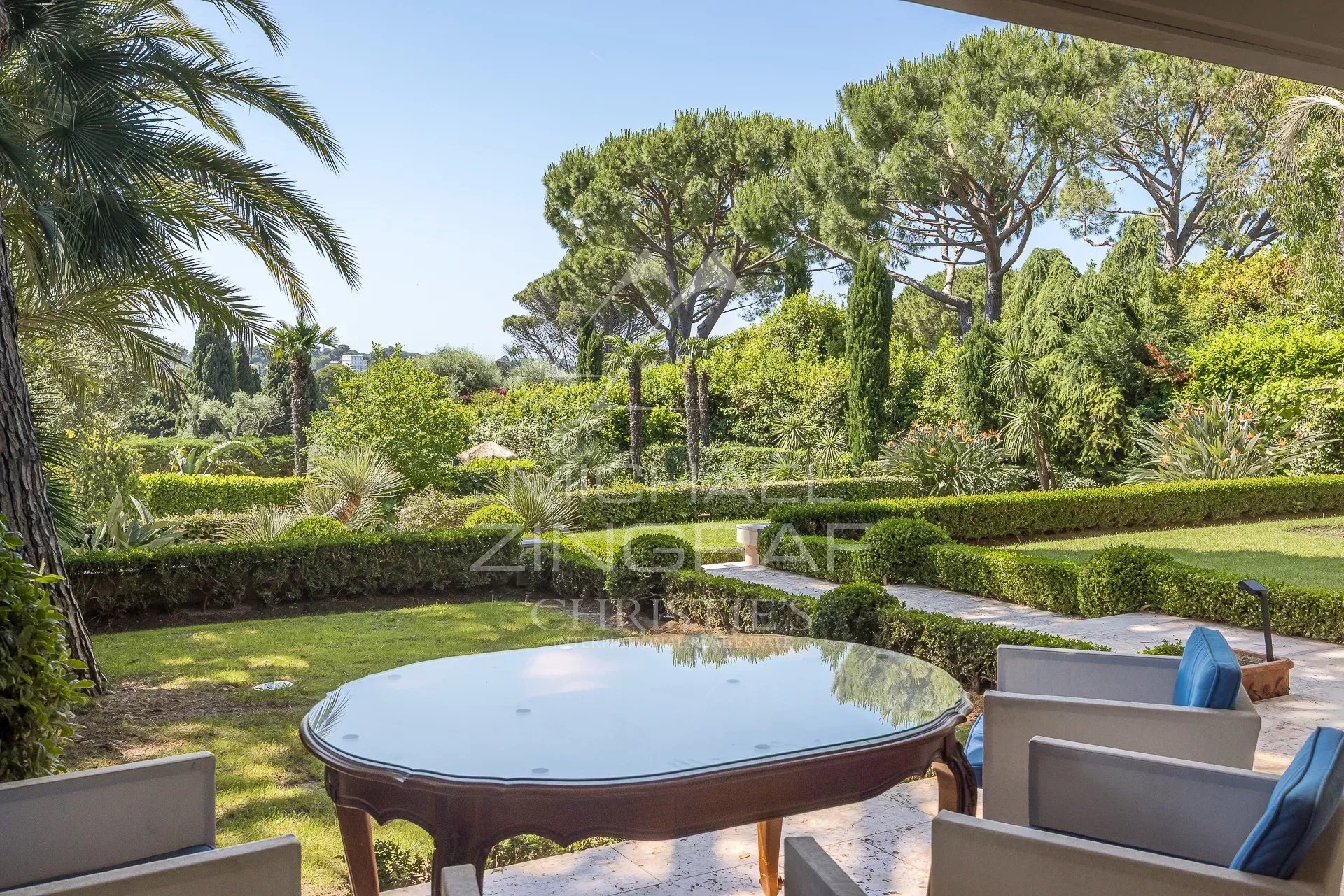 Cap d’Antibes – Zeitgenössische Eleganz in einer privaten und gesicherten Domäne