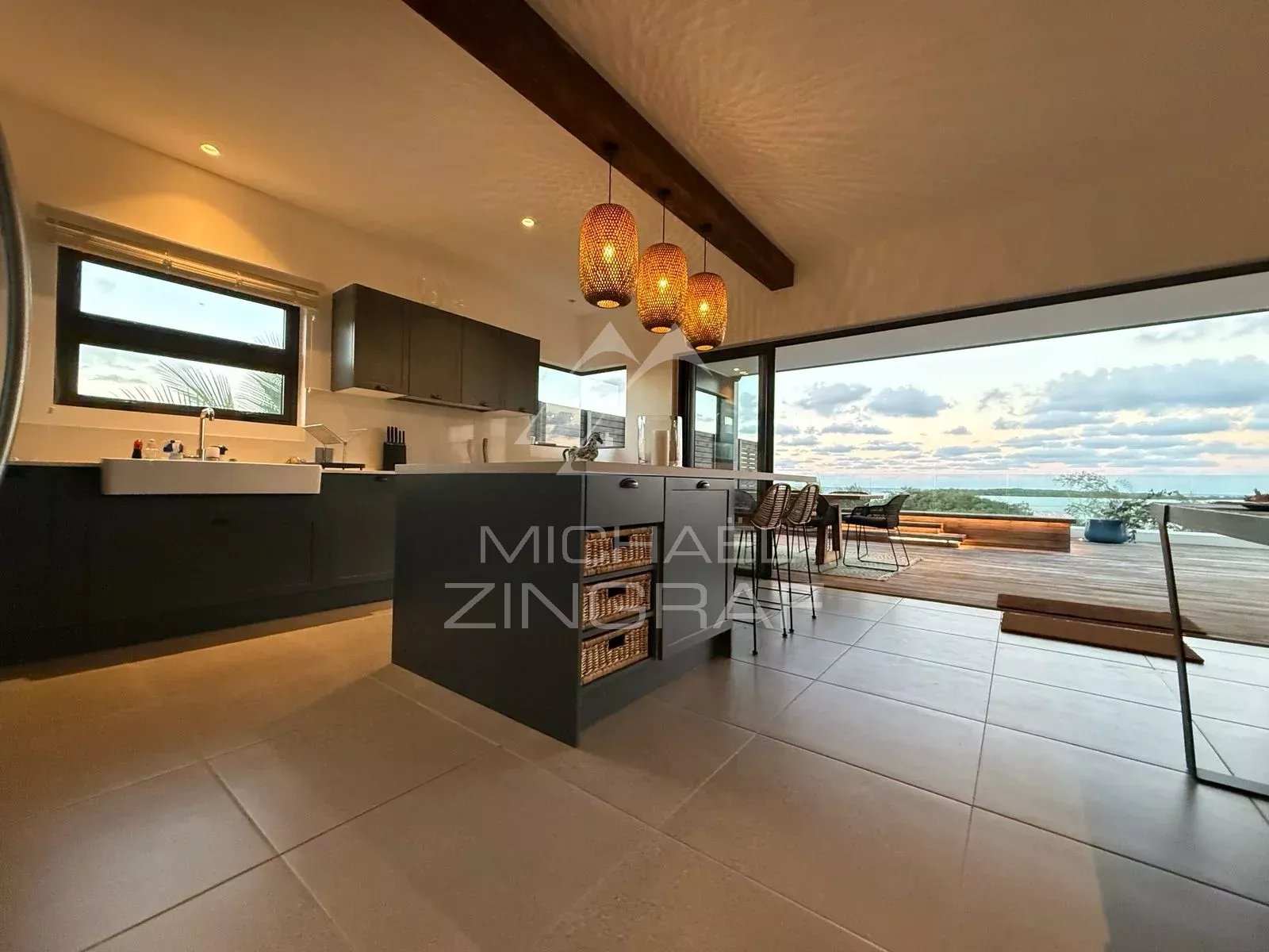 Penthouse d’Exception avec Vue Mer