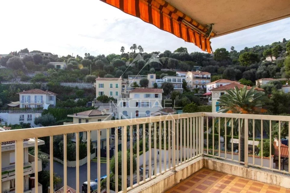 Wunderschöne Dachgeschosswohnung mit Terrasse und Garage