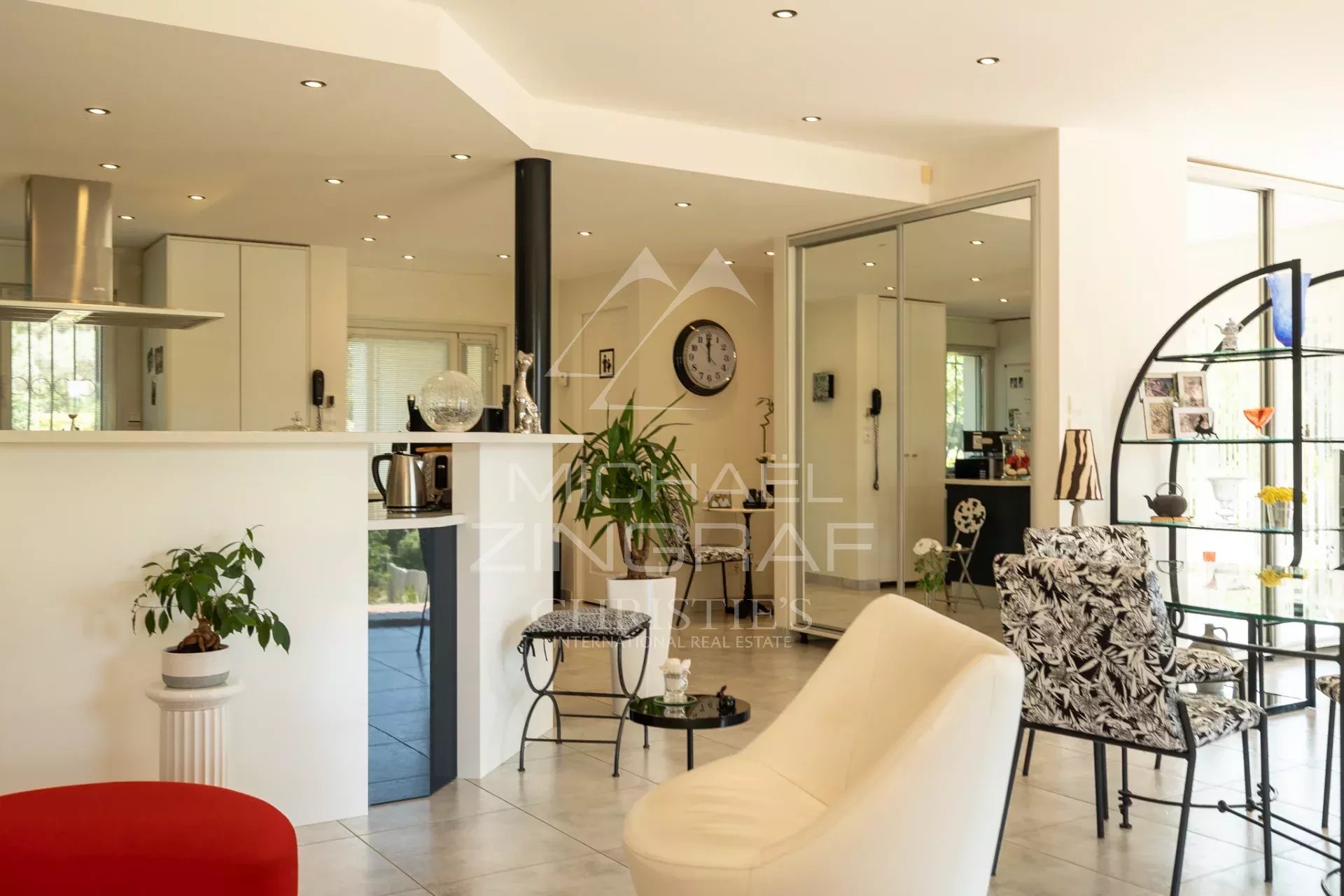 Exceptional Contemporary Villa in the Heart of Nature