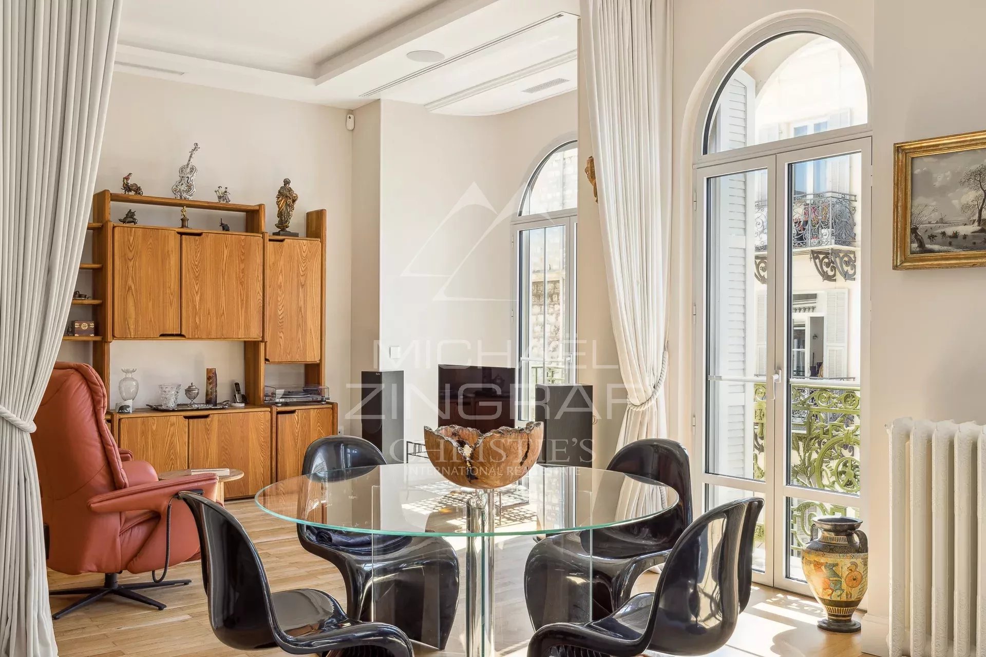 Appartement d’Exception au Cœur du Carré d’Or – Nice