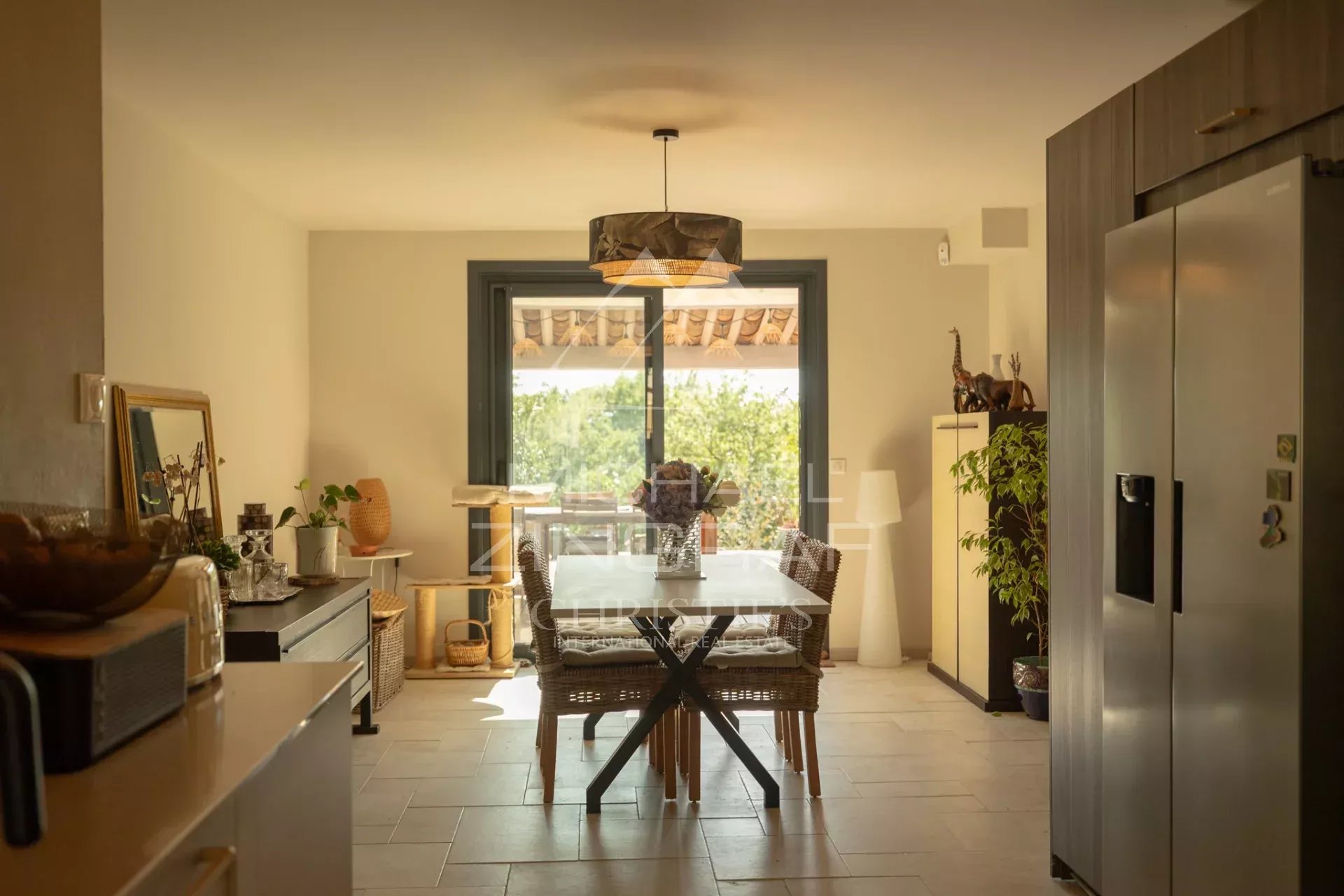 Murs - Charming house with swimming pool and open views