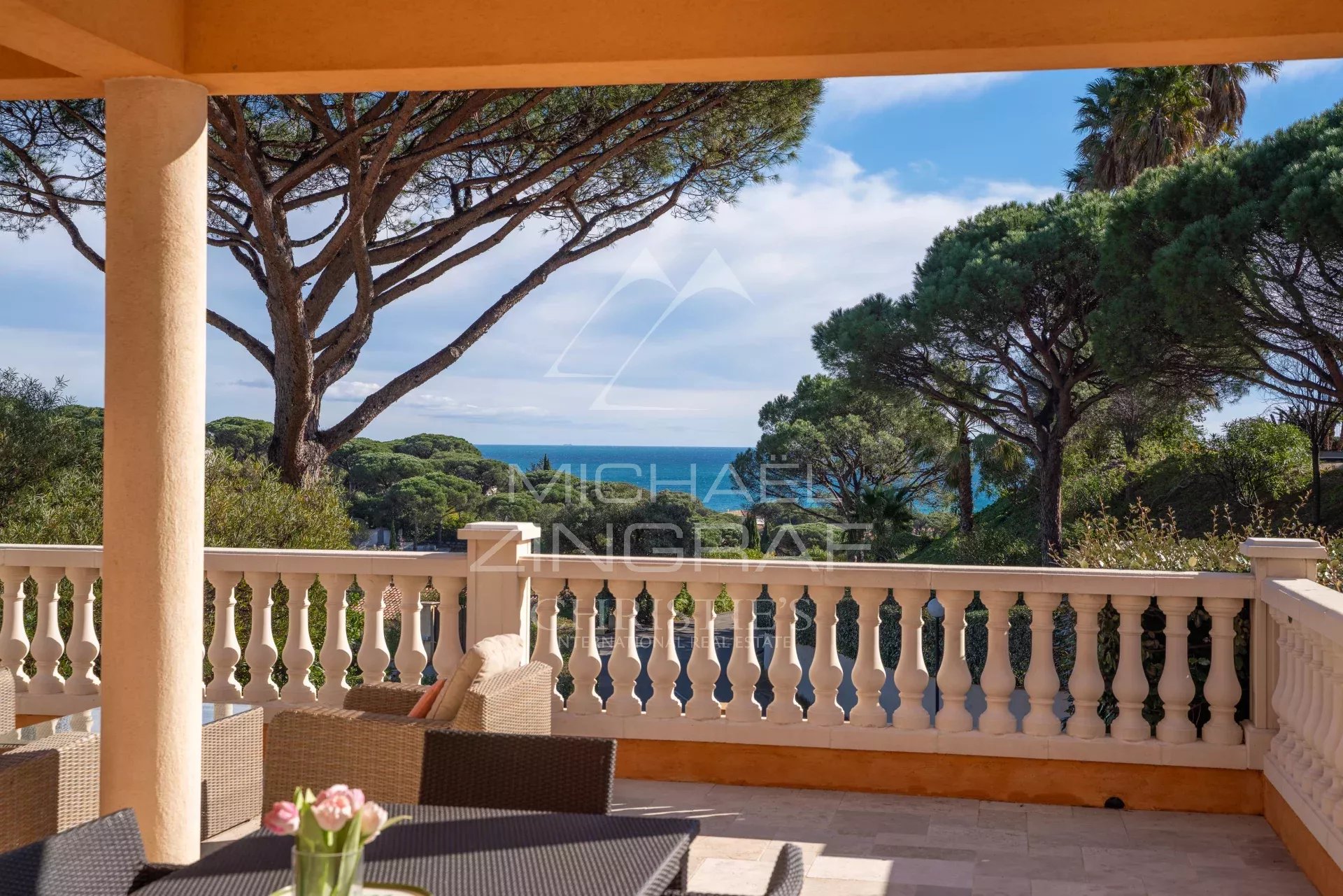 Sainte-Maxime – Außergewöhnliche Villa mit Meerblick im Herzen einer privaten Wohnanlage