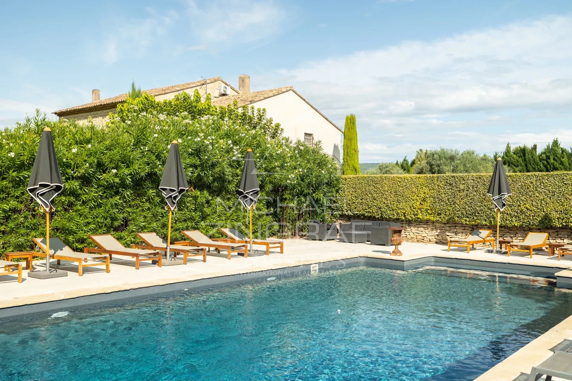 Gordes - Splendide mas authentique