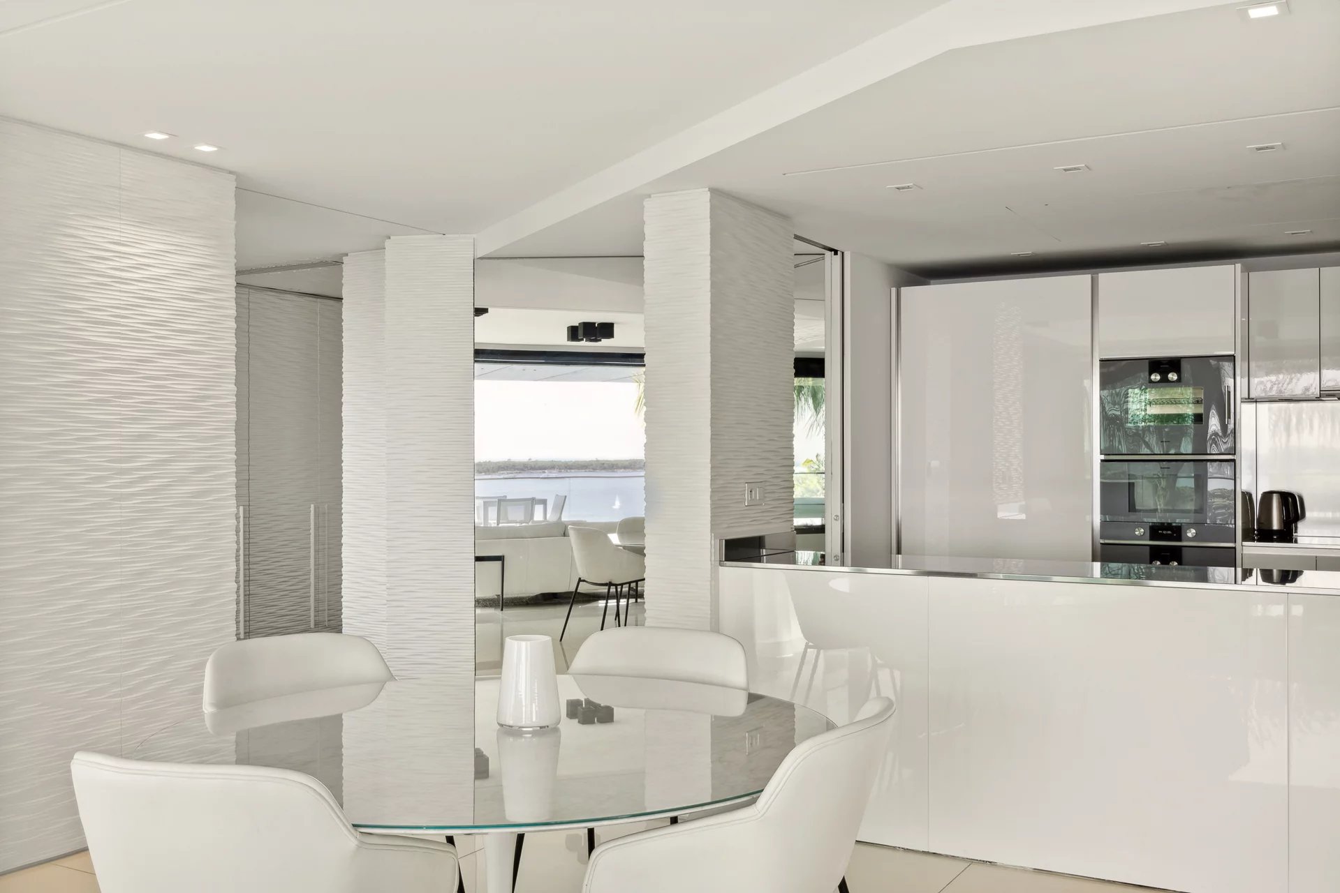 Luxury apartment with sea view and exceptional wellness facilities