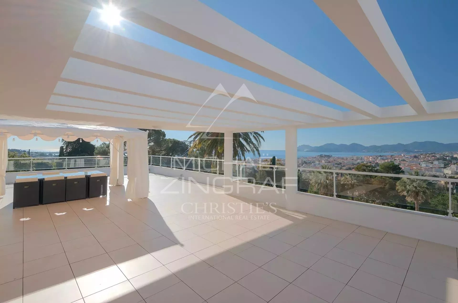 Cannes - Luxurious new built villa