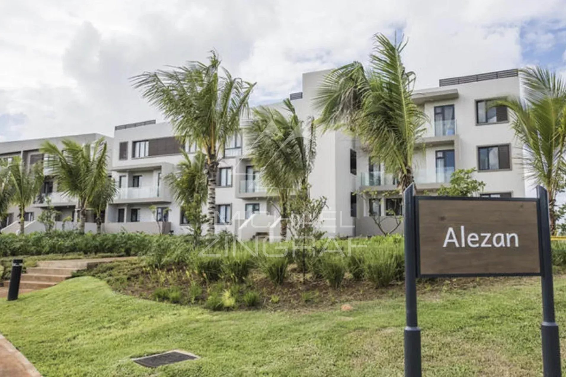 Stunning Penthouse with Sea Views - Haute Rive