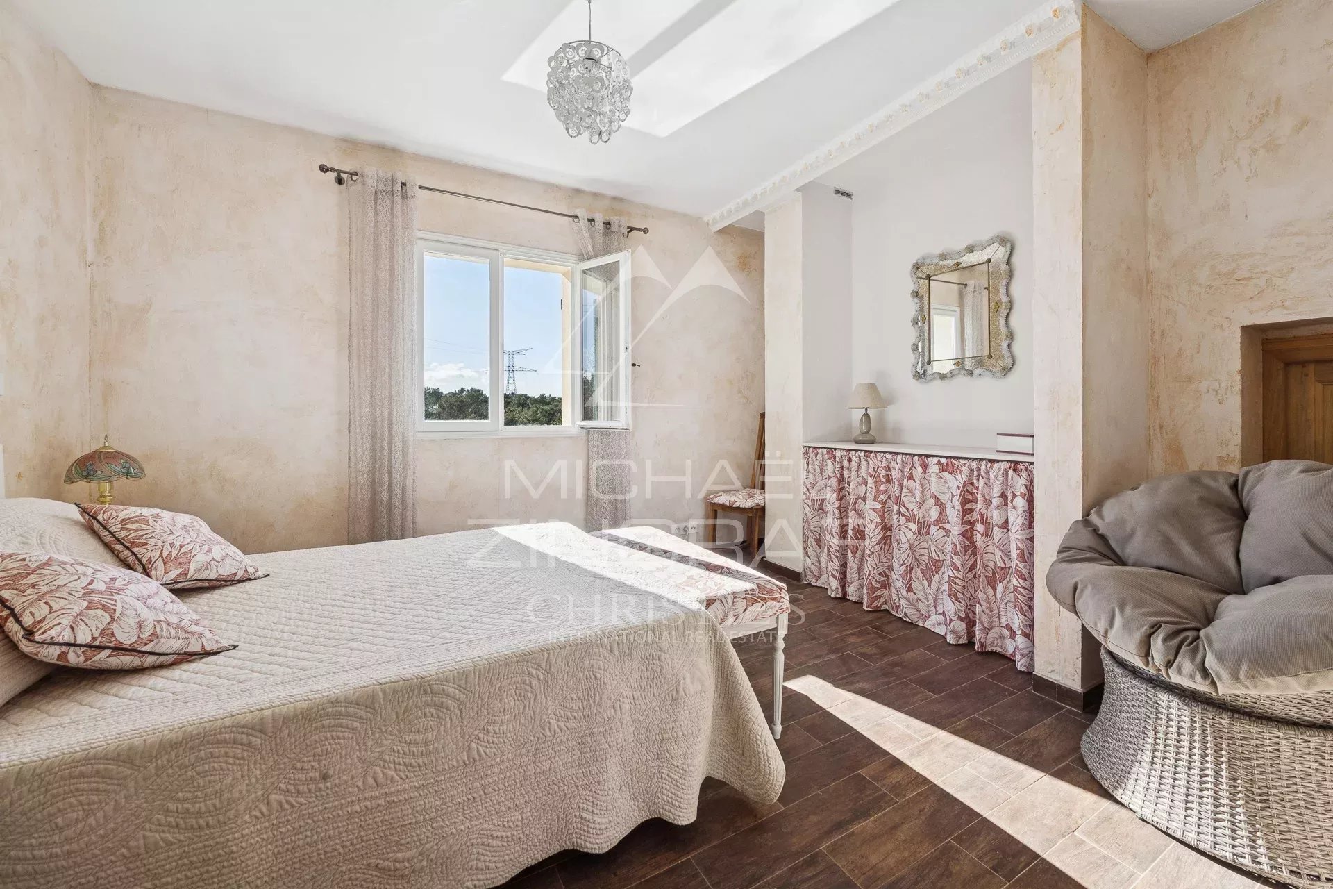 4 Bedroom Property at the Edge of the Forest with Olive Grove