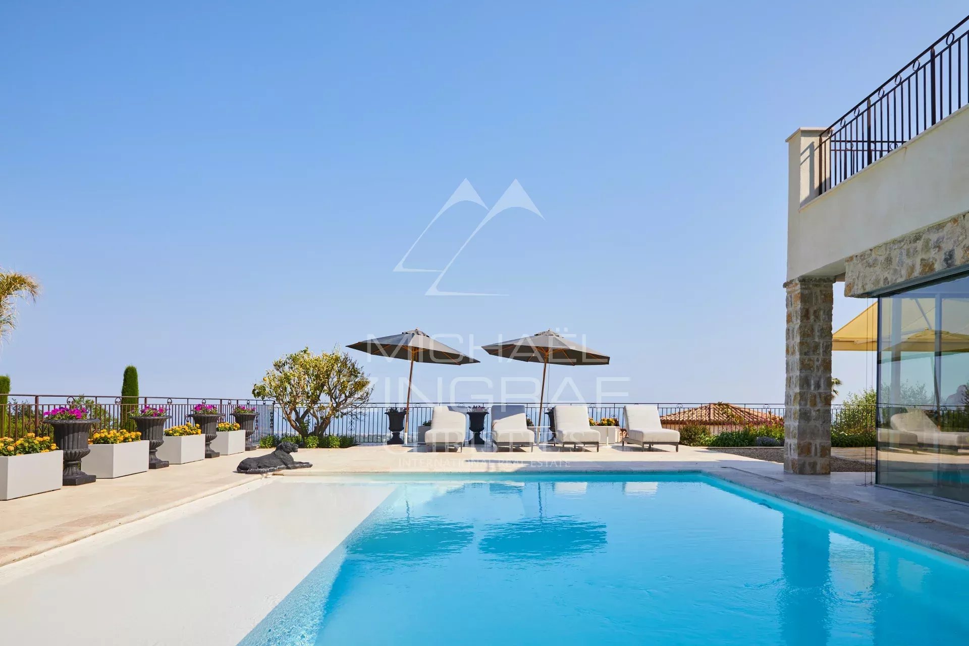 Tourrettes-sur-Loup - Bastide provençale avec vue mer - 4/5 chambres