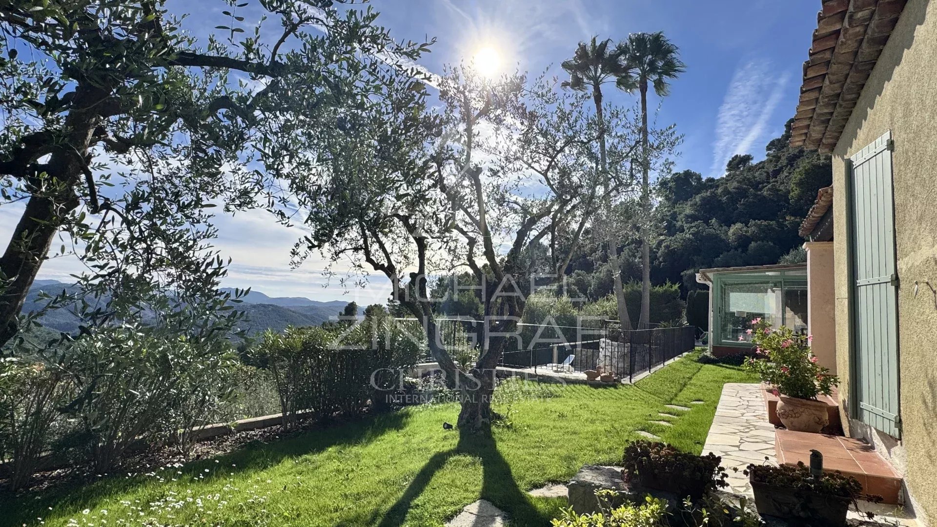 Villa with panoramic views