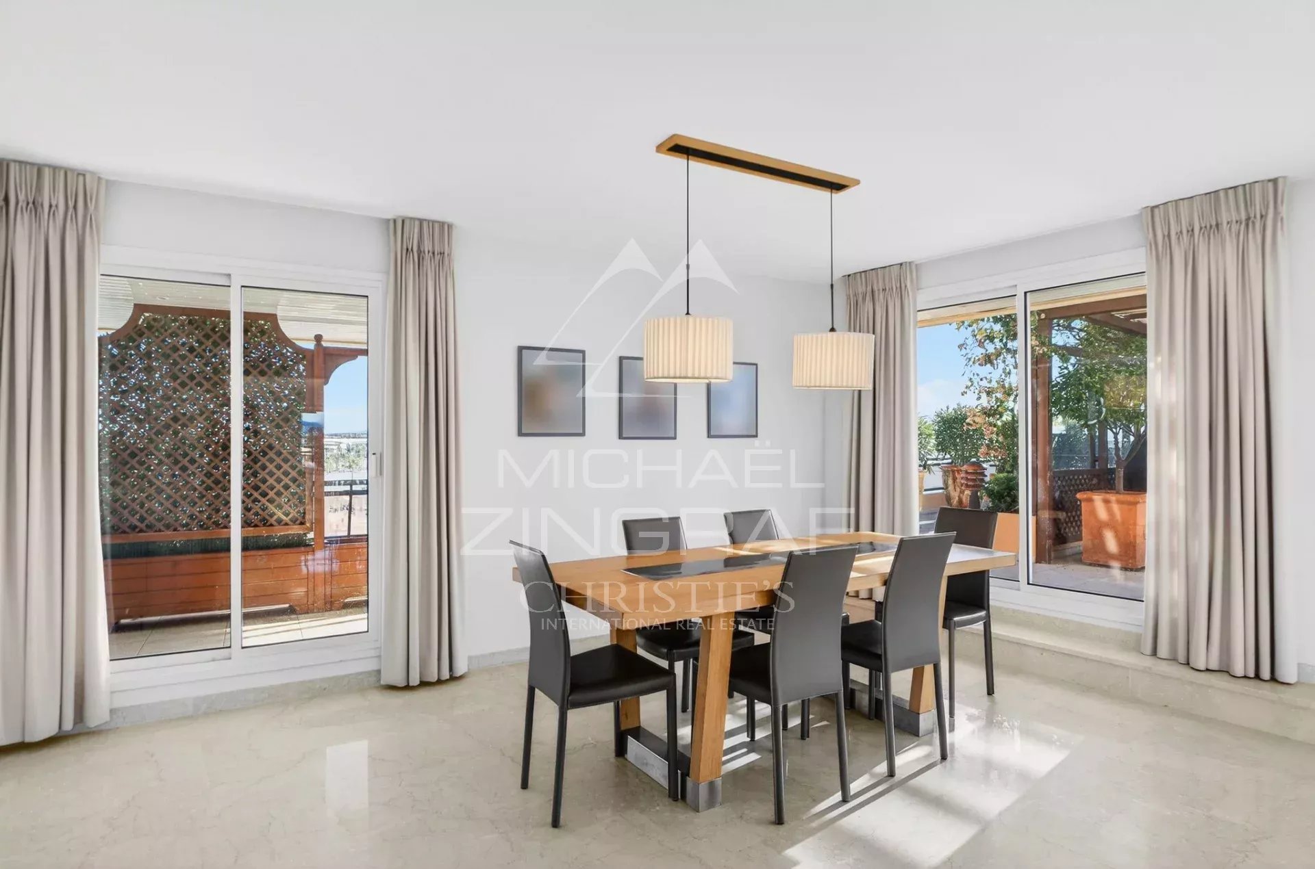 Proche Nice - Penthouse d’exception en dernier Étage avec vue Mer Panoramique