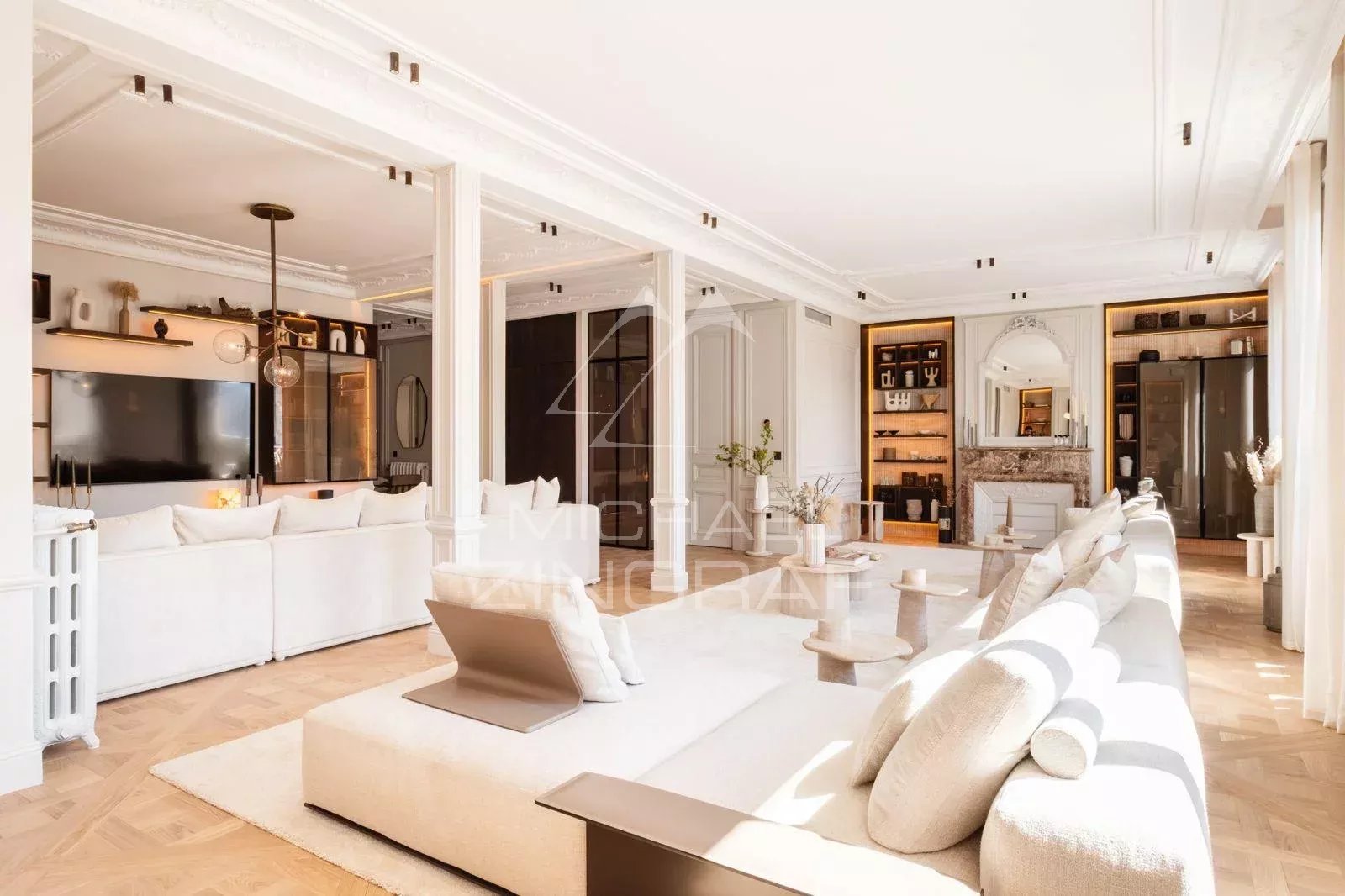 A vendre - Appartement 3 Suits -Paris 8eme - Jean Goujon - Clim - Refait à neuf