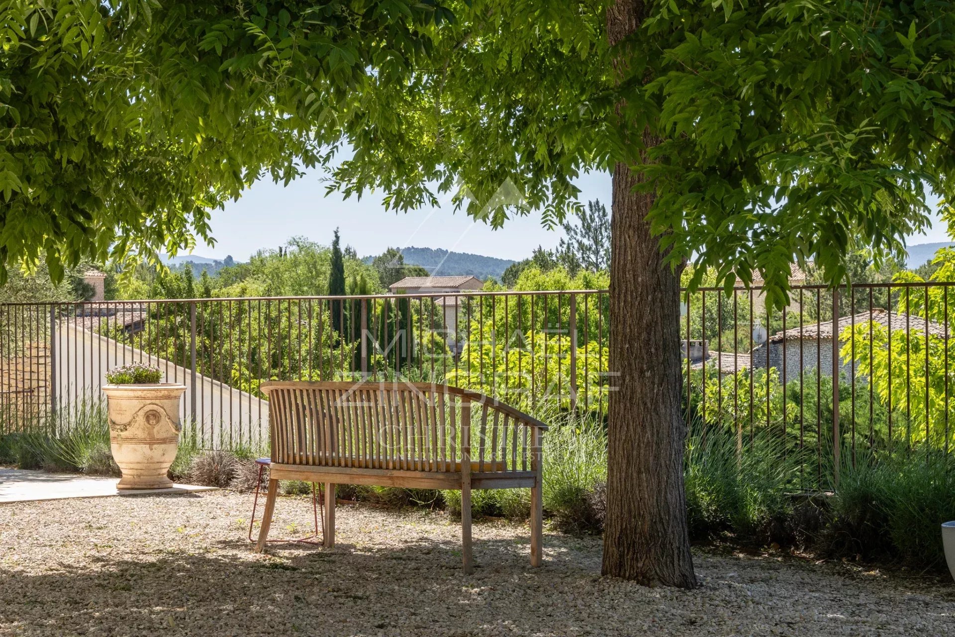 Gordes - Charmante maison provençale avec piscine et vue