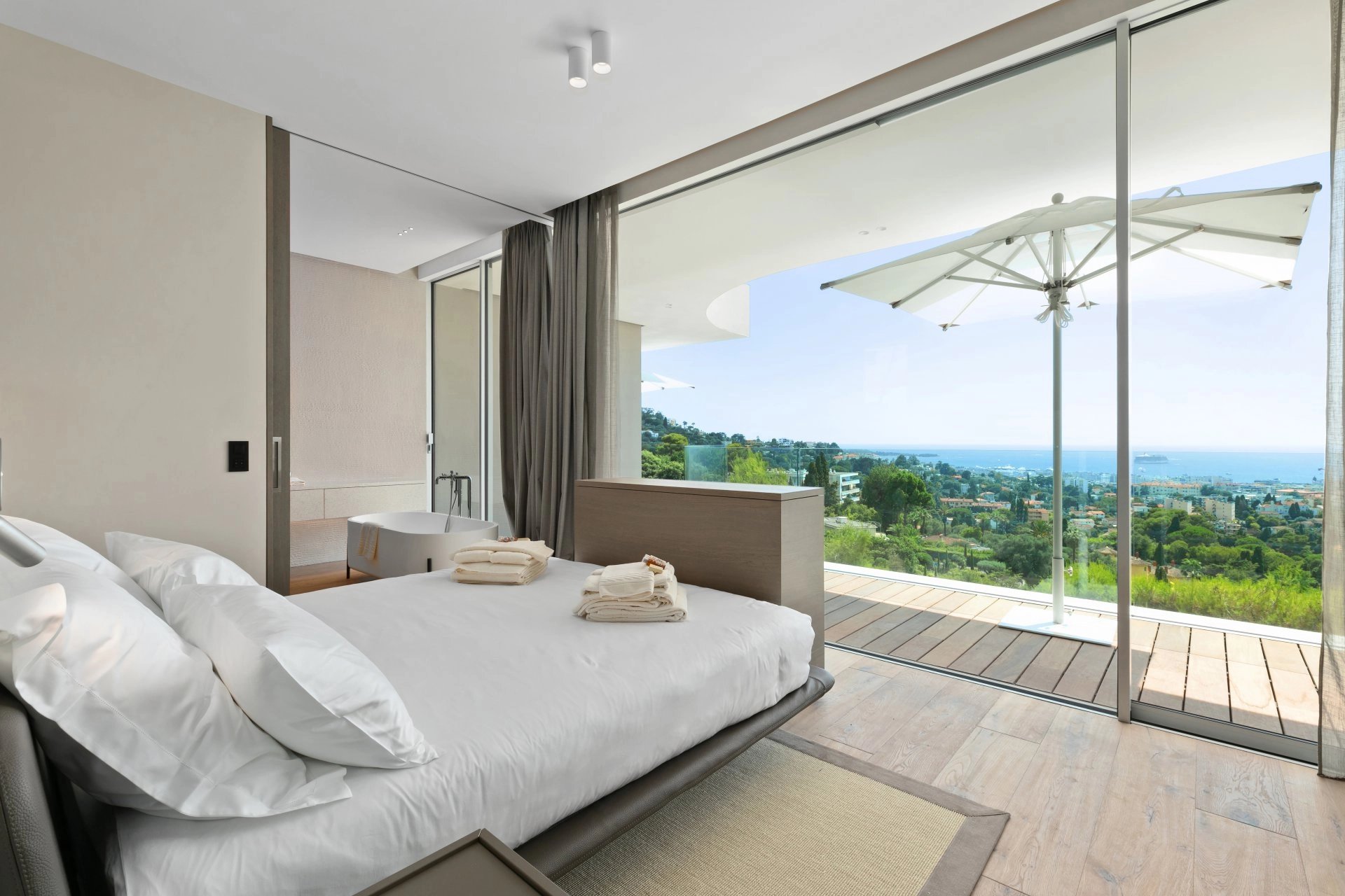 Cannes Californie - Wunderschöne neue Villa