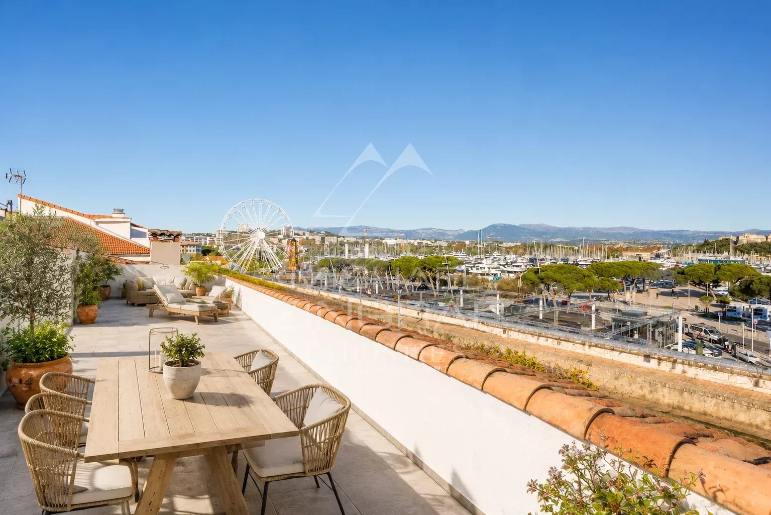 Exklusive Wohnung – Altstadt Antibes – Oberste Etage – Terrassen – Panoramablick