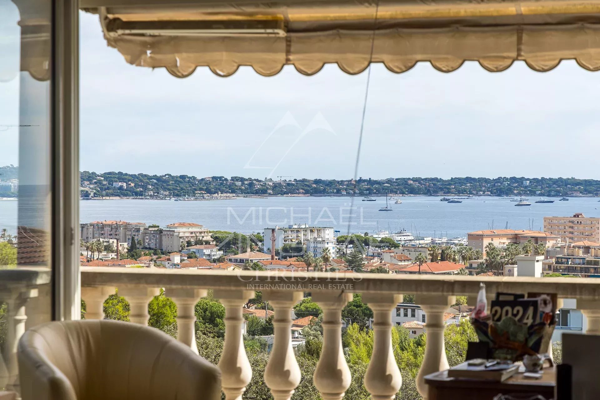 GOLFE JUAN - PANORAMA-MEERBLICK - DUPLEX