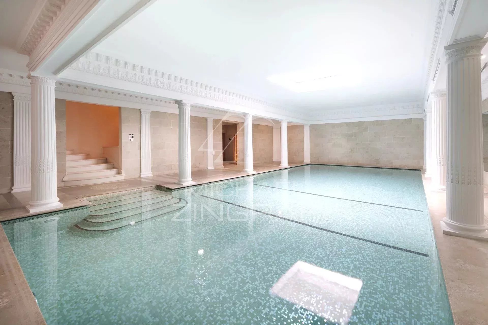 A vendre - Hotel Particulier - Jardin - Piscine