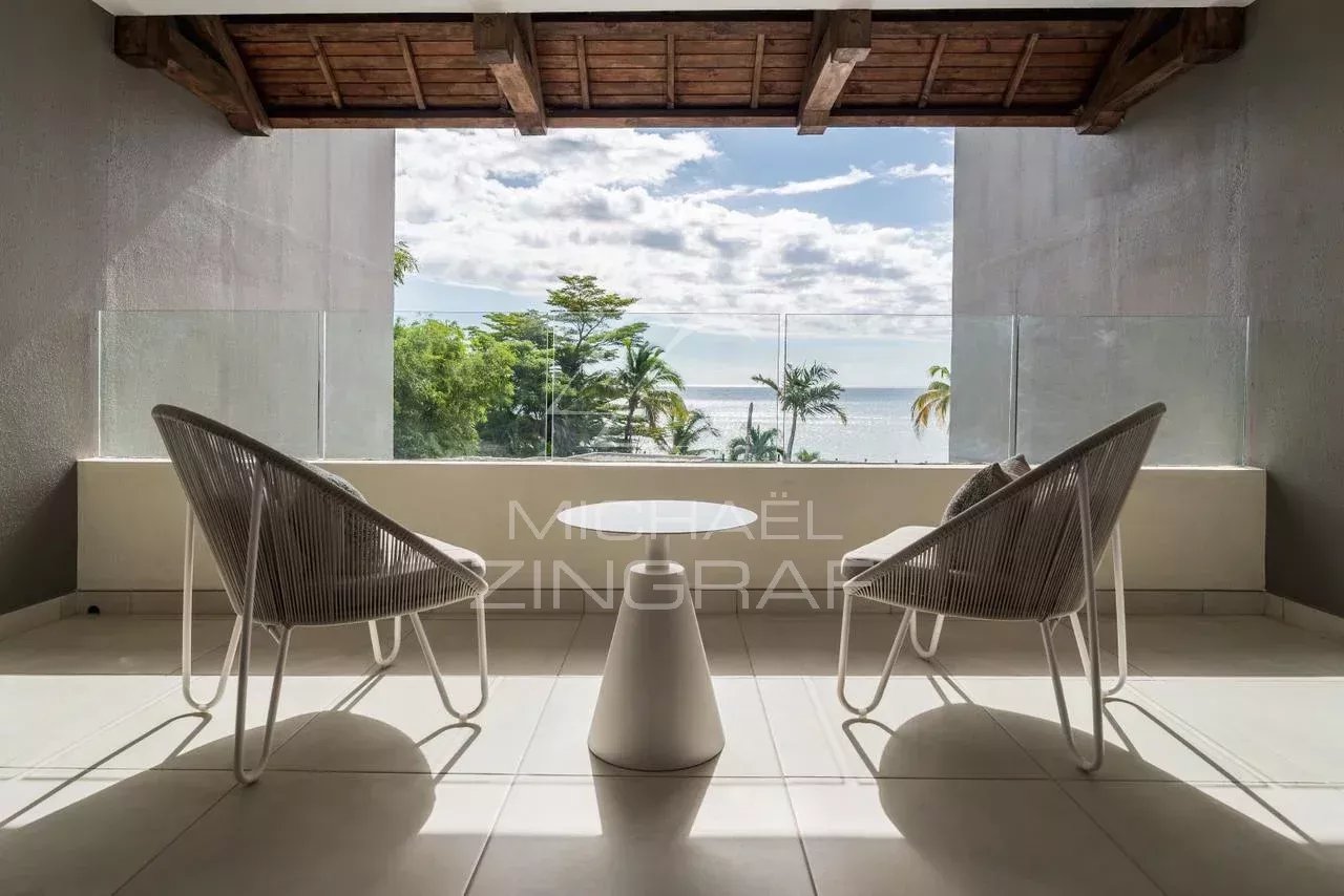 Duplex d’Exception Pieds dans l'eau  à Riviere Noire