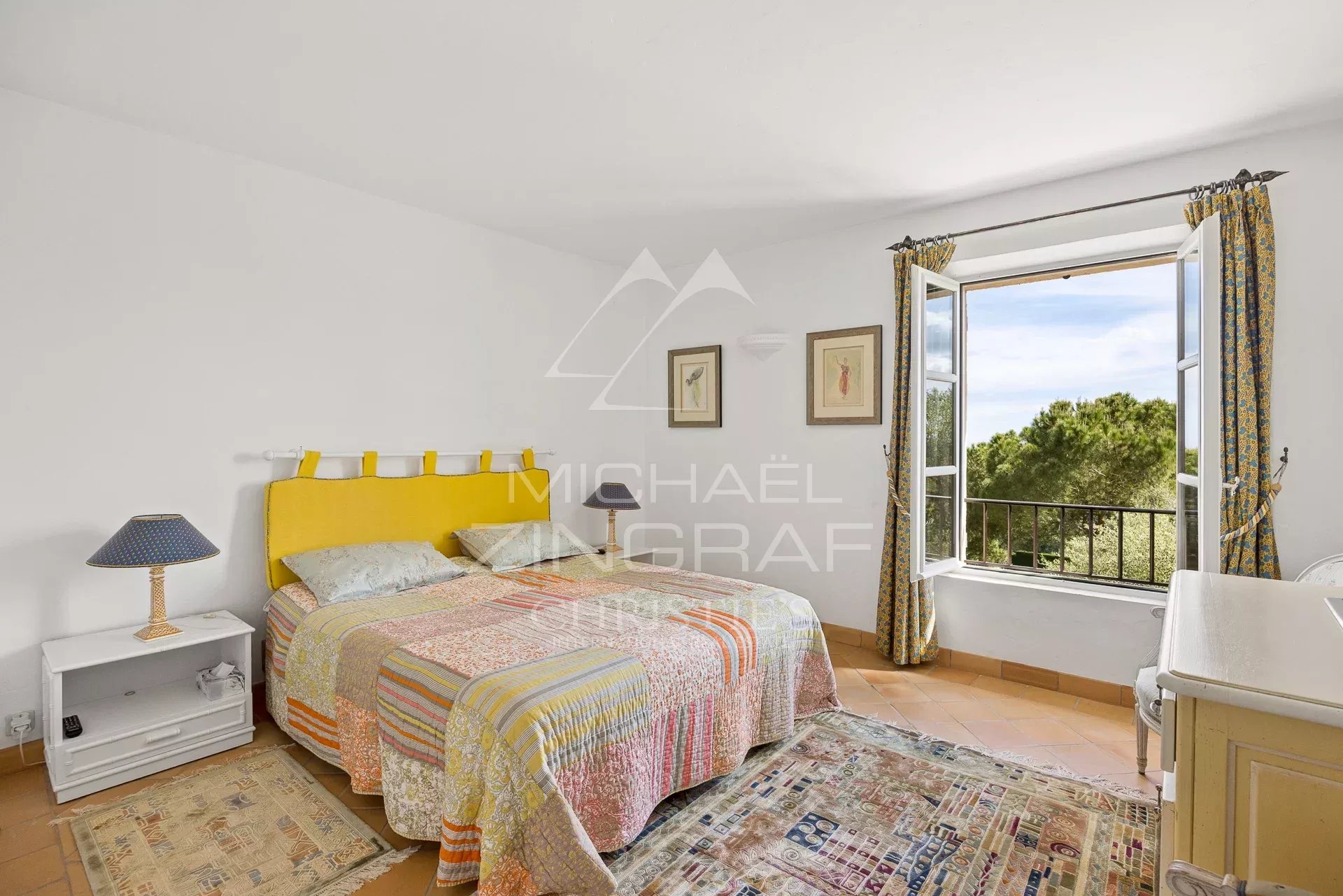 Charmante villa au calme à pied du village de Vence