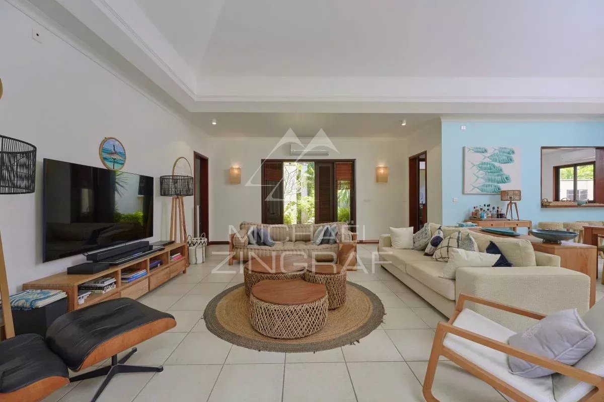 TAMARIN: Villa d'exception sur un domaine de golf