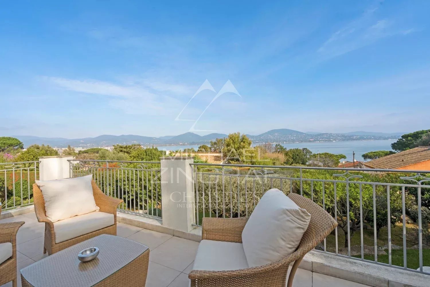 Villa Belle vue - Charming villa with sea view - Near Saint-Tropez