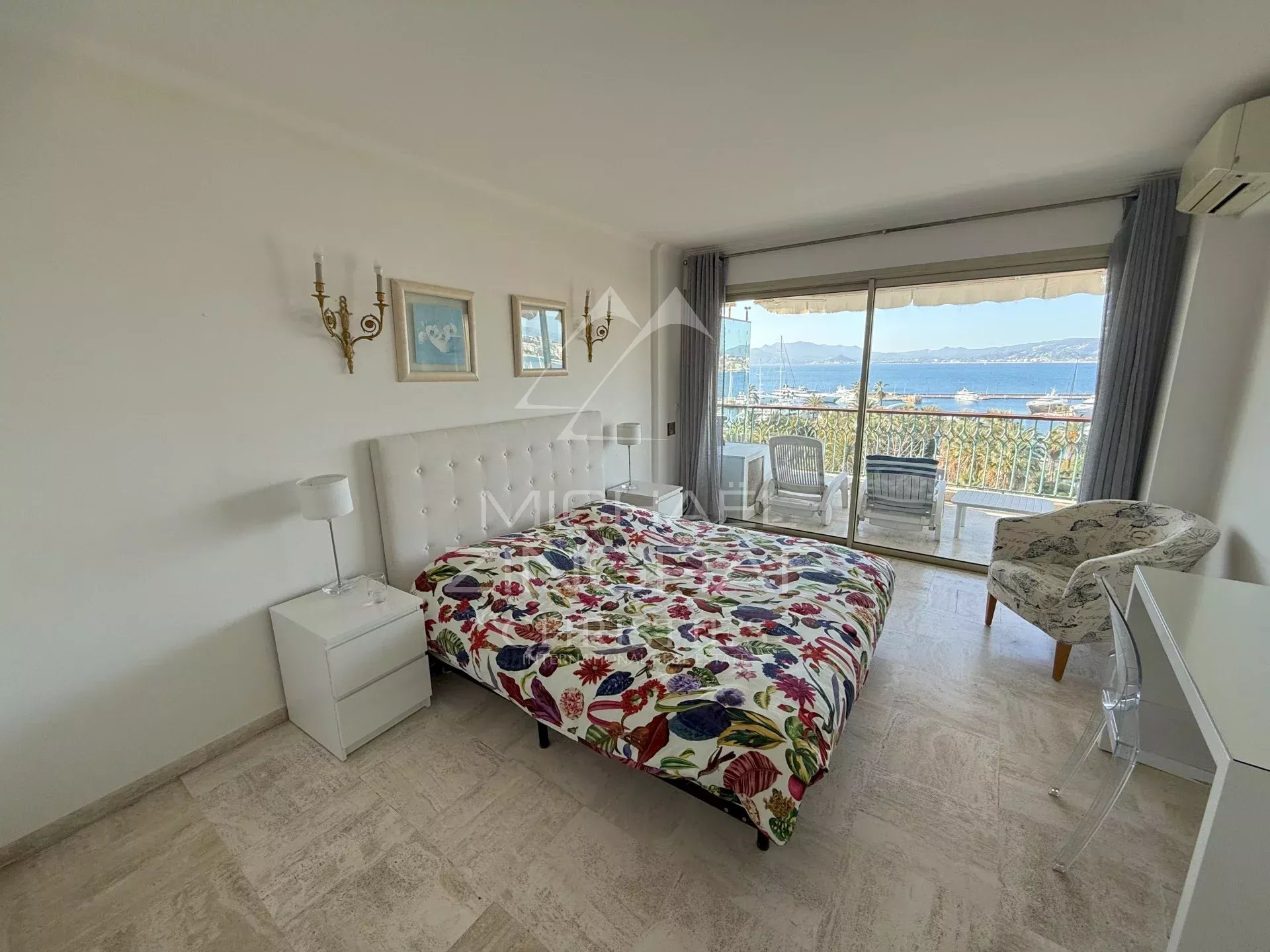 Cannes - Croisette - Bel Appartement