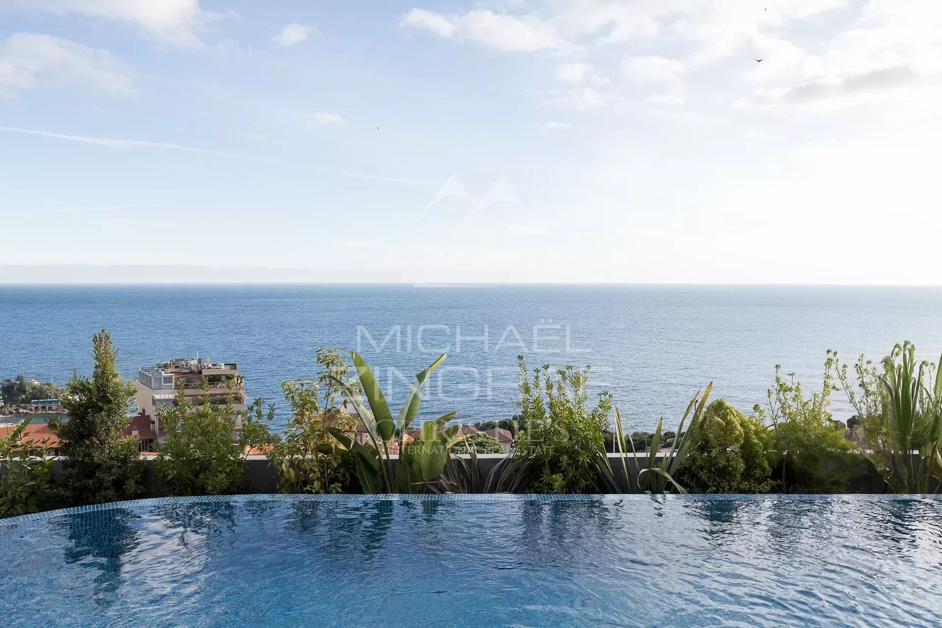 Penthouse - solarium - vue mer panoramique proche de Monaco