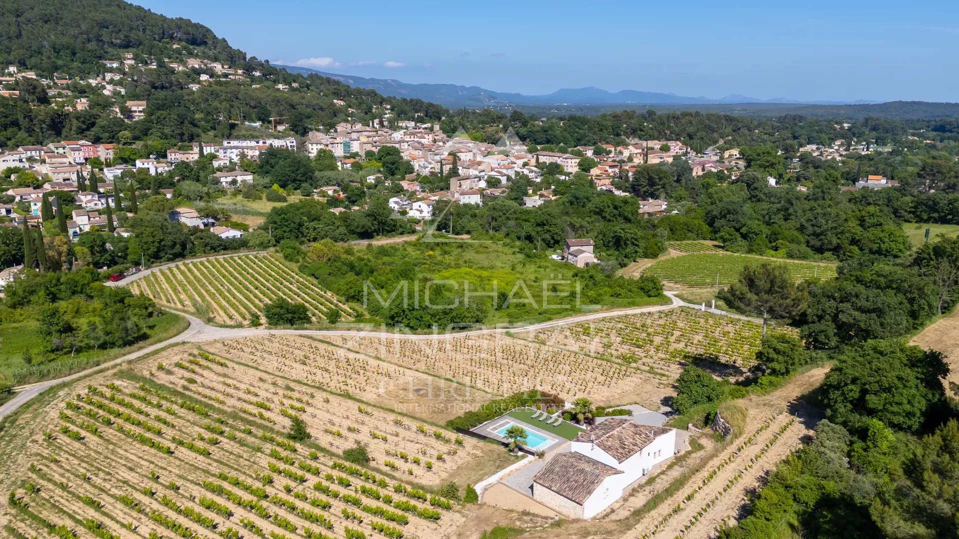 VALLÉE D'ESCLANS- EXPLOITATION VITI_VINICOLE