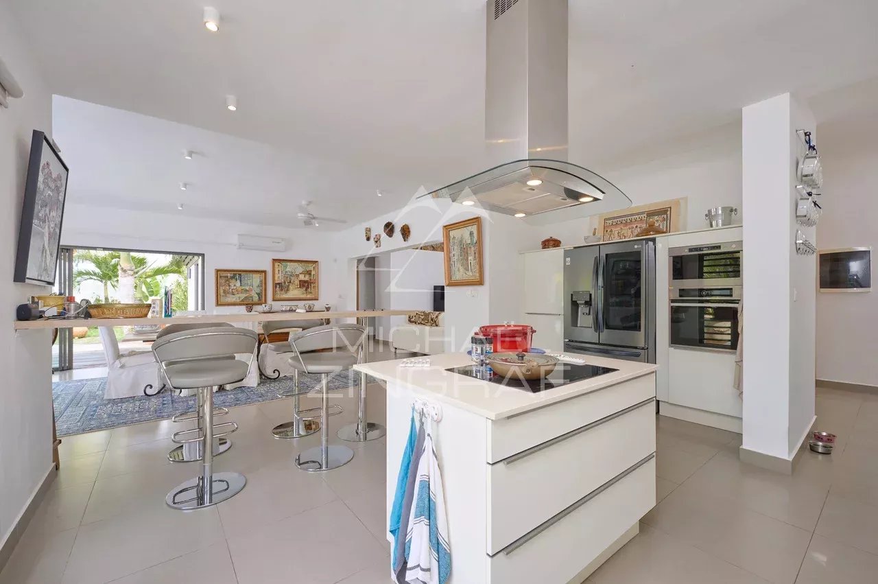 Villa in a Secure Residence in Grand Bay