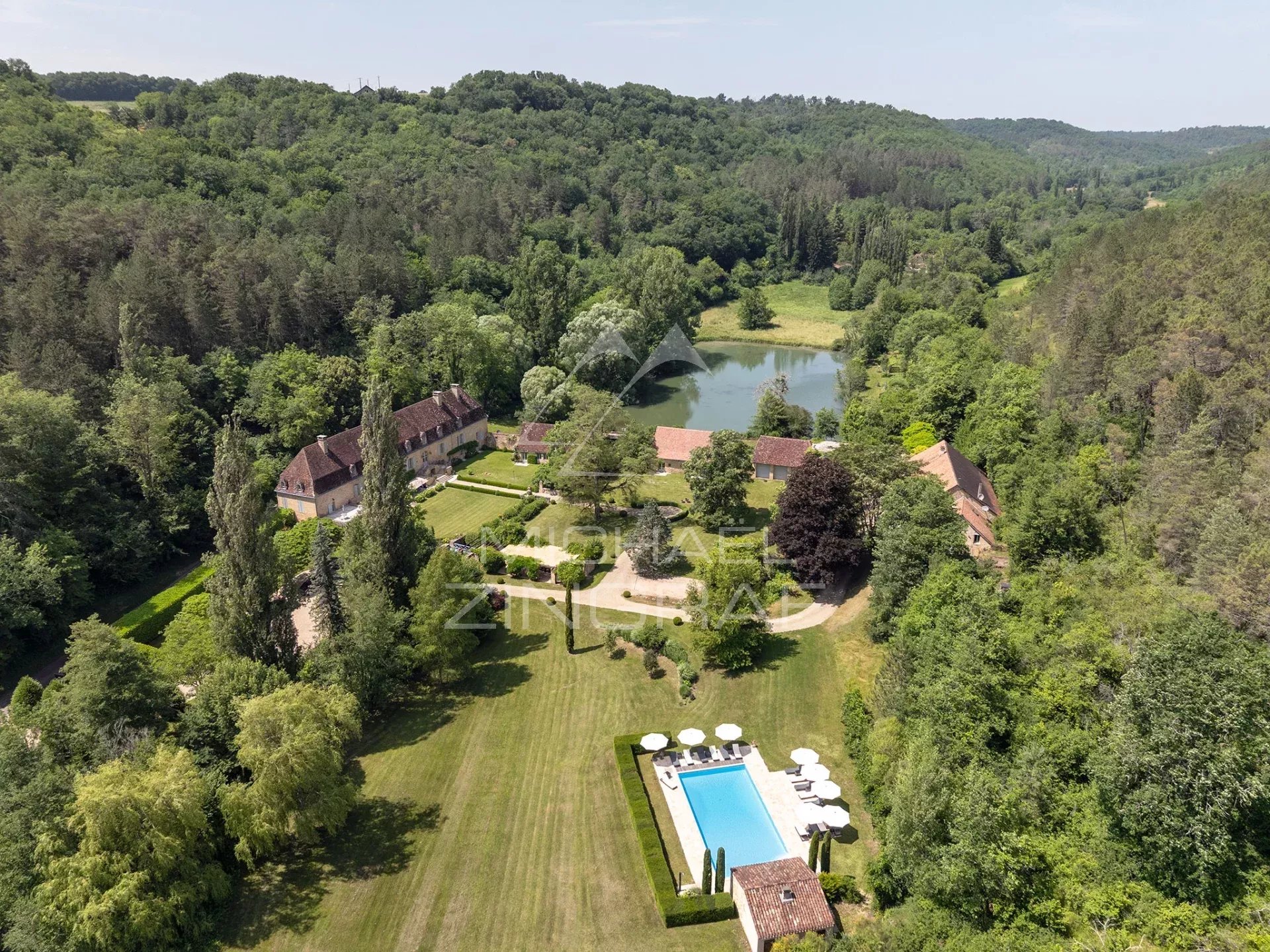 Außergewöhnliches Anwesen im grünen Périgord