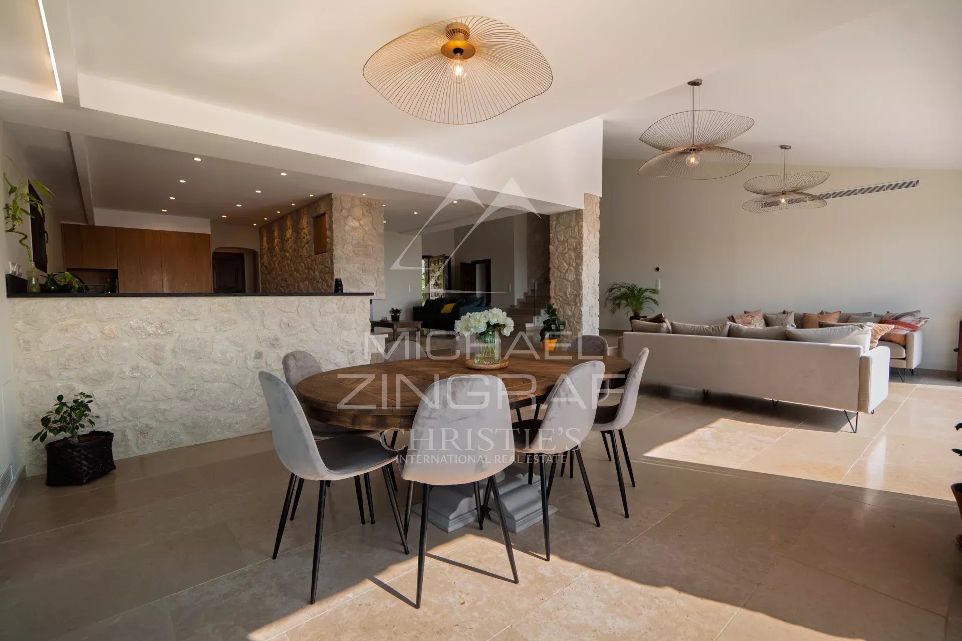 Saint-Paul de Vence - Vollständig renoviertes außergewöhnliches Anwesen