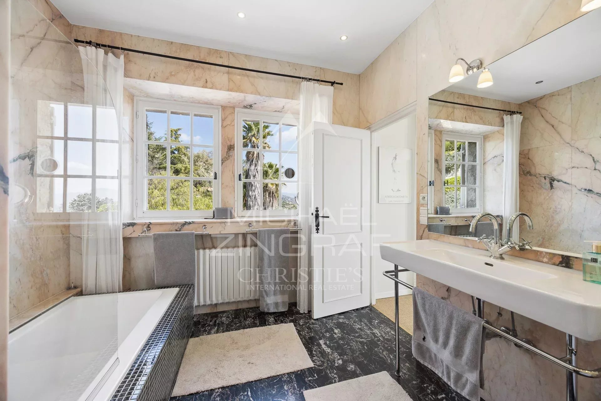 Villa de charme en pierre et vue panoramique - 5 chambres