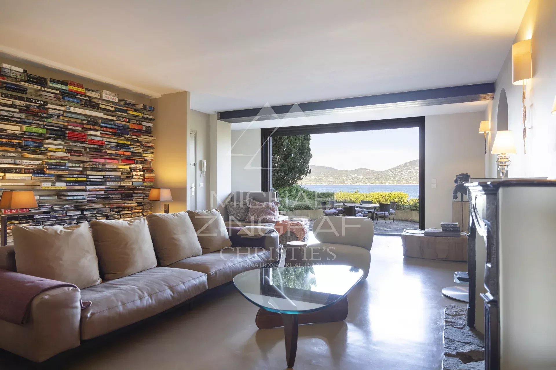 Sea view Appartment within Historic house Gassin