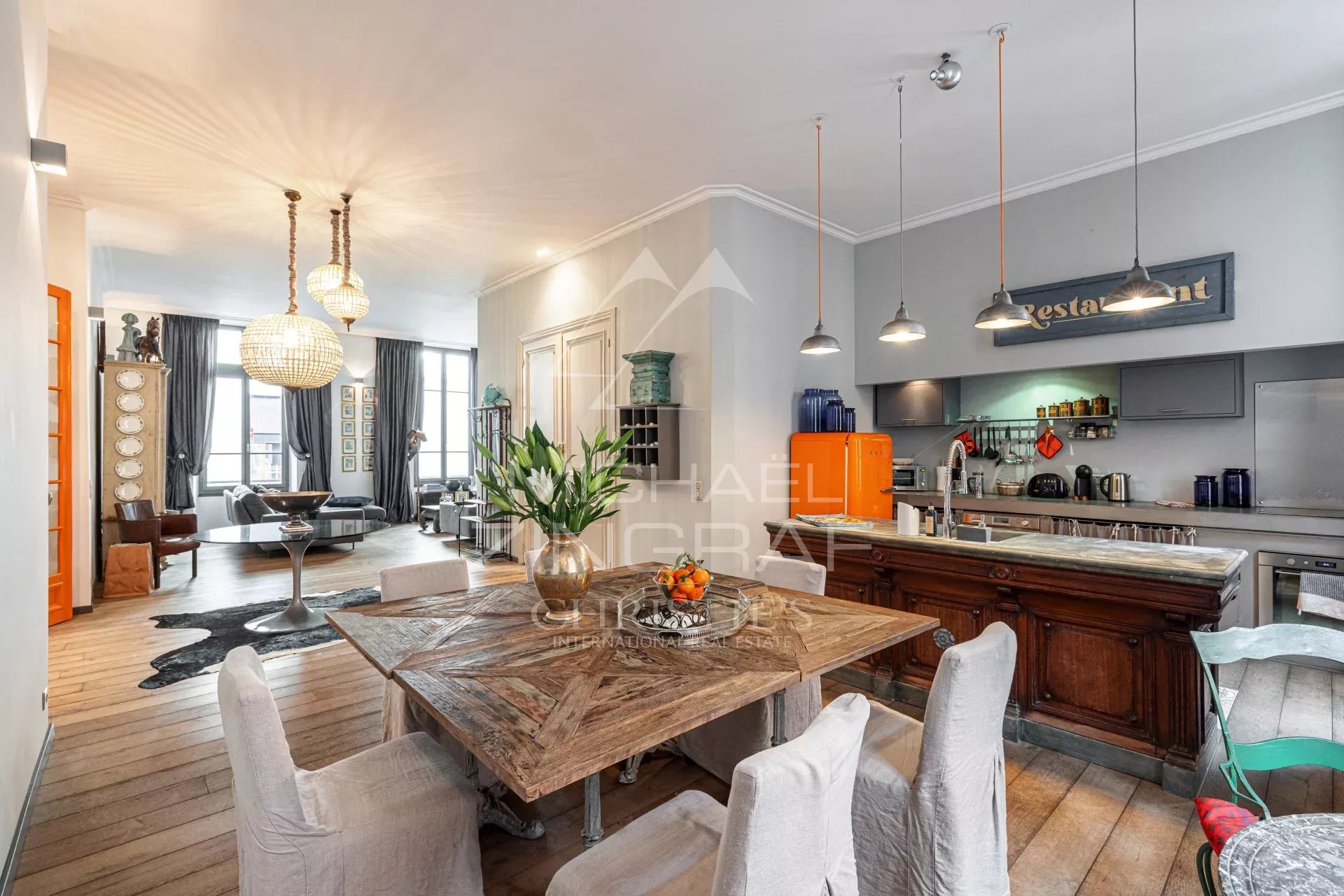 BOURGEOIS APARTMENT - DOWNTOWN CANNES