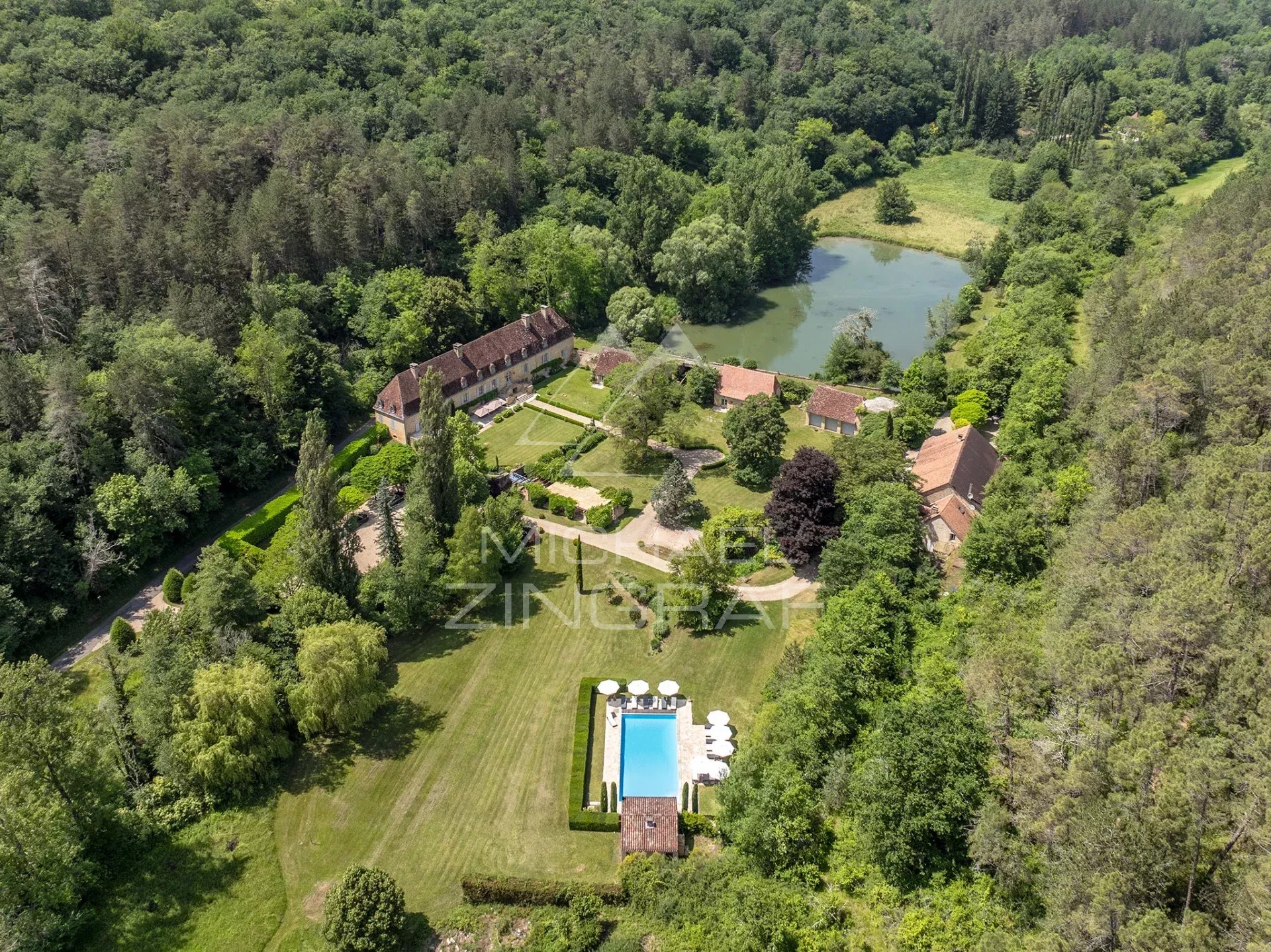 Außergewöhnliches Anwesen im grünen Périgord