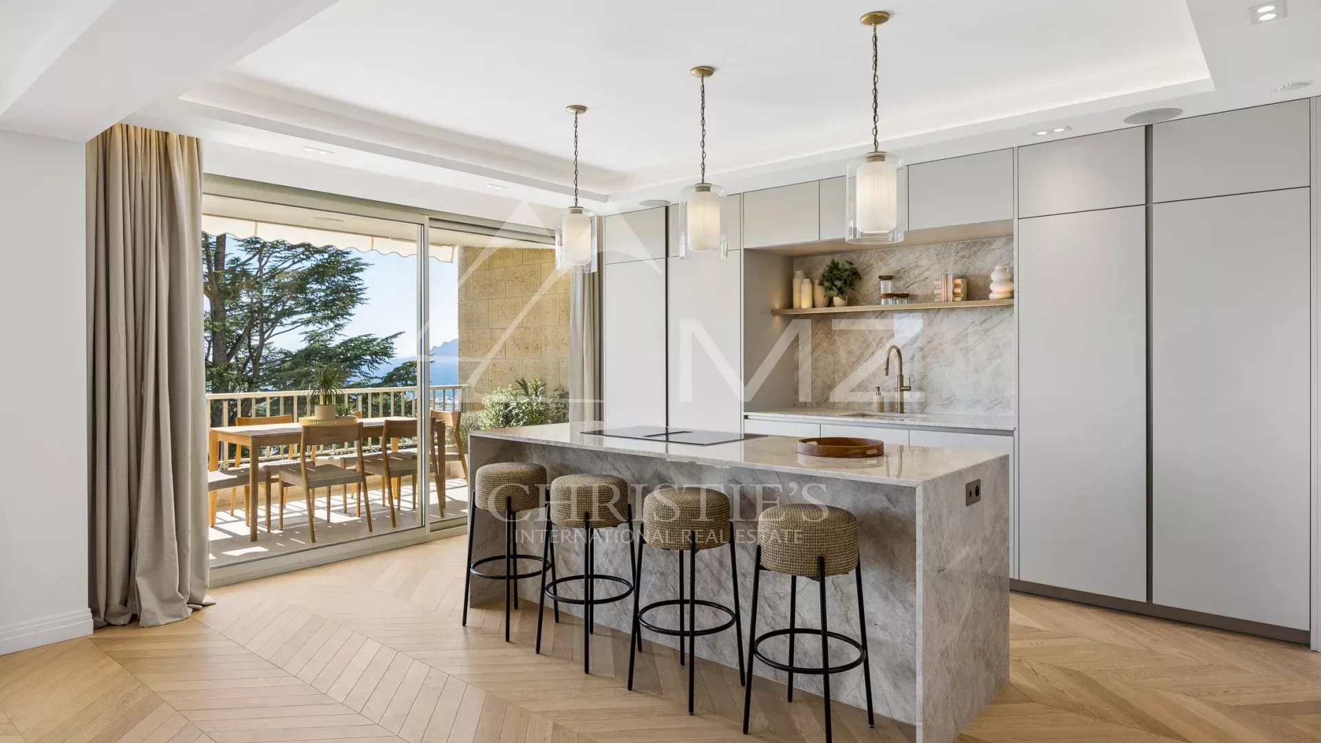 Appartement d'exception dans le quartier prisé de Californie à Cannes