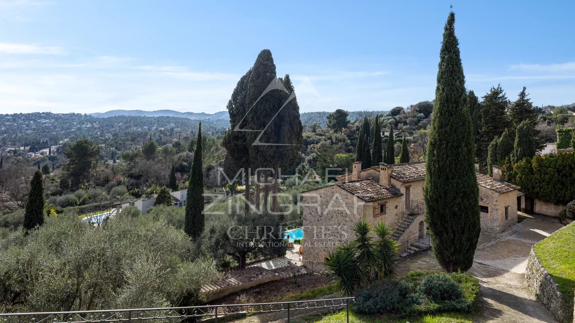 Renovierter Schafstall aus dem 18. Jahrhundert mit Panoramablick