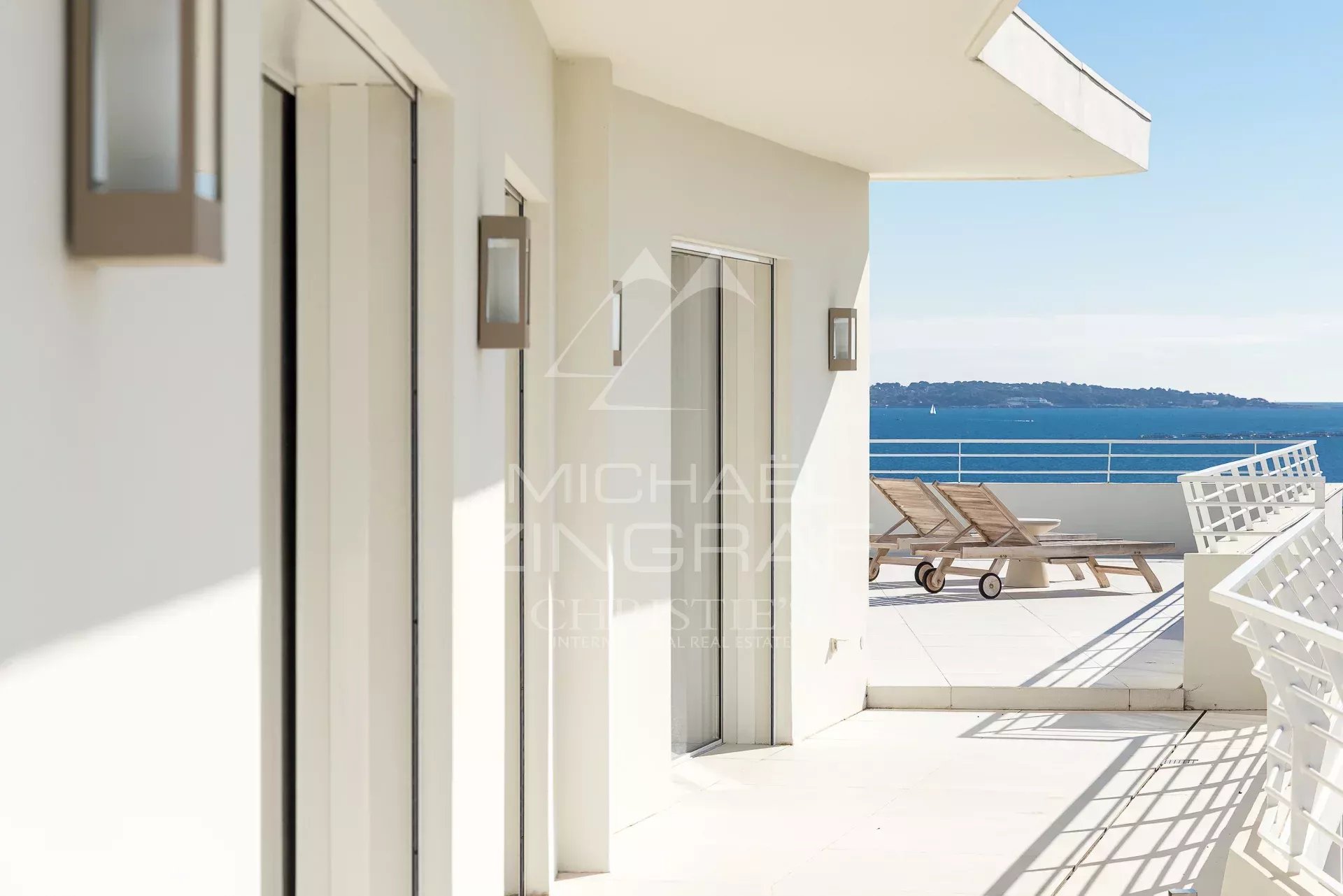 Cannes – Croisette – Außergewöhnliches Penthouse mit Dachterrasse und Panoramablick auf das Meer