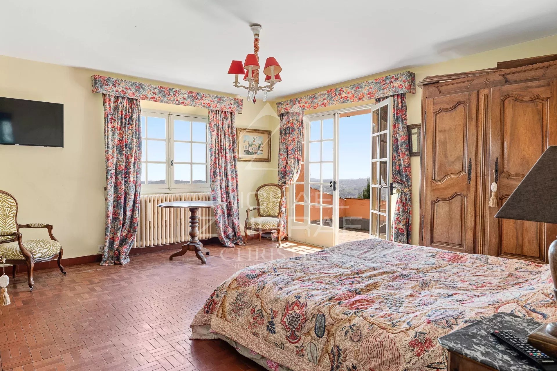 Cannes backcountry - Panoramic sea views