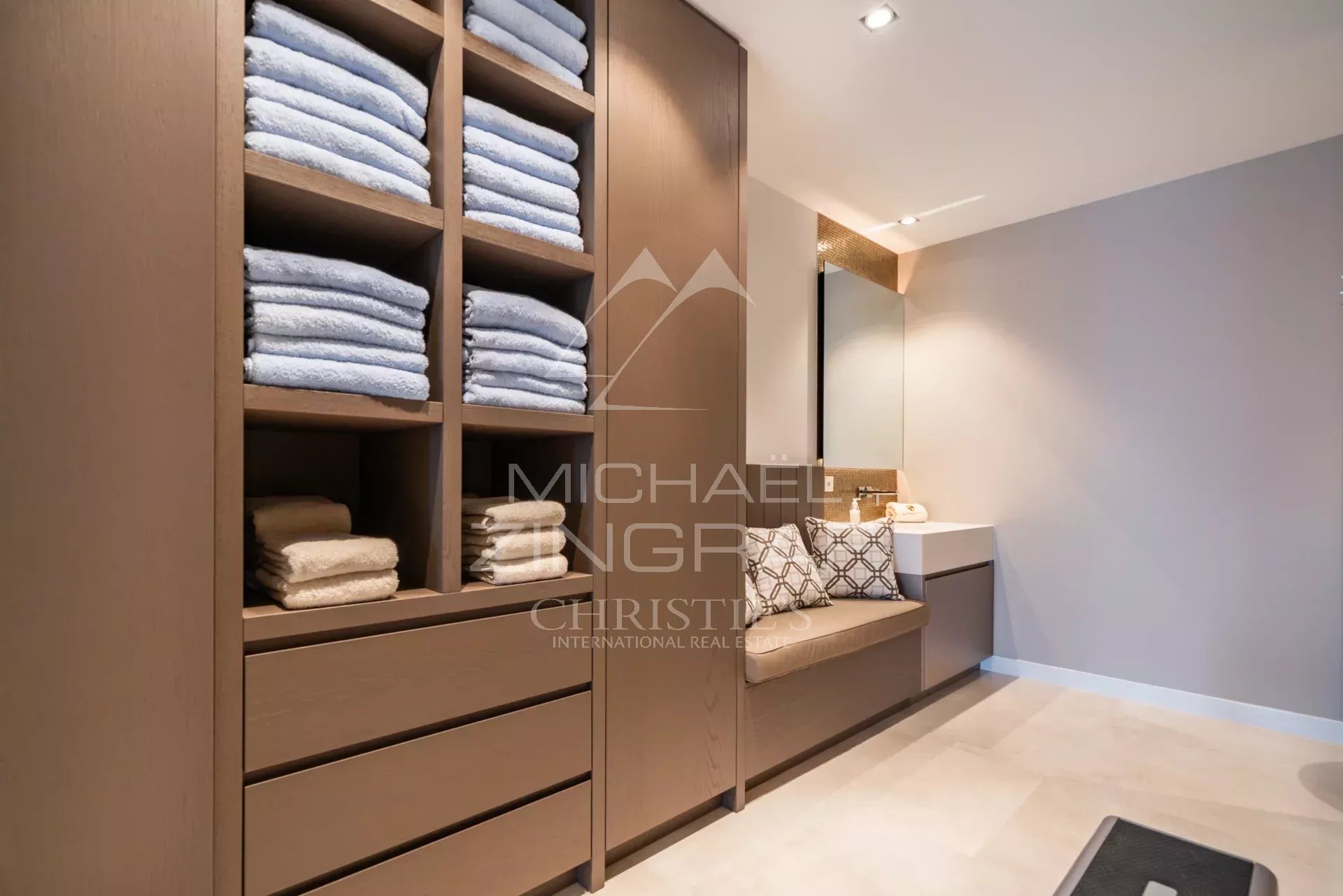 Close to Cannes -  amazing new villa