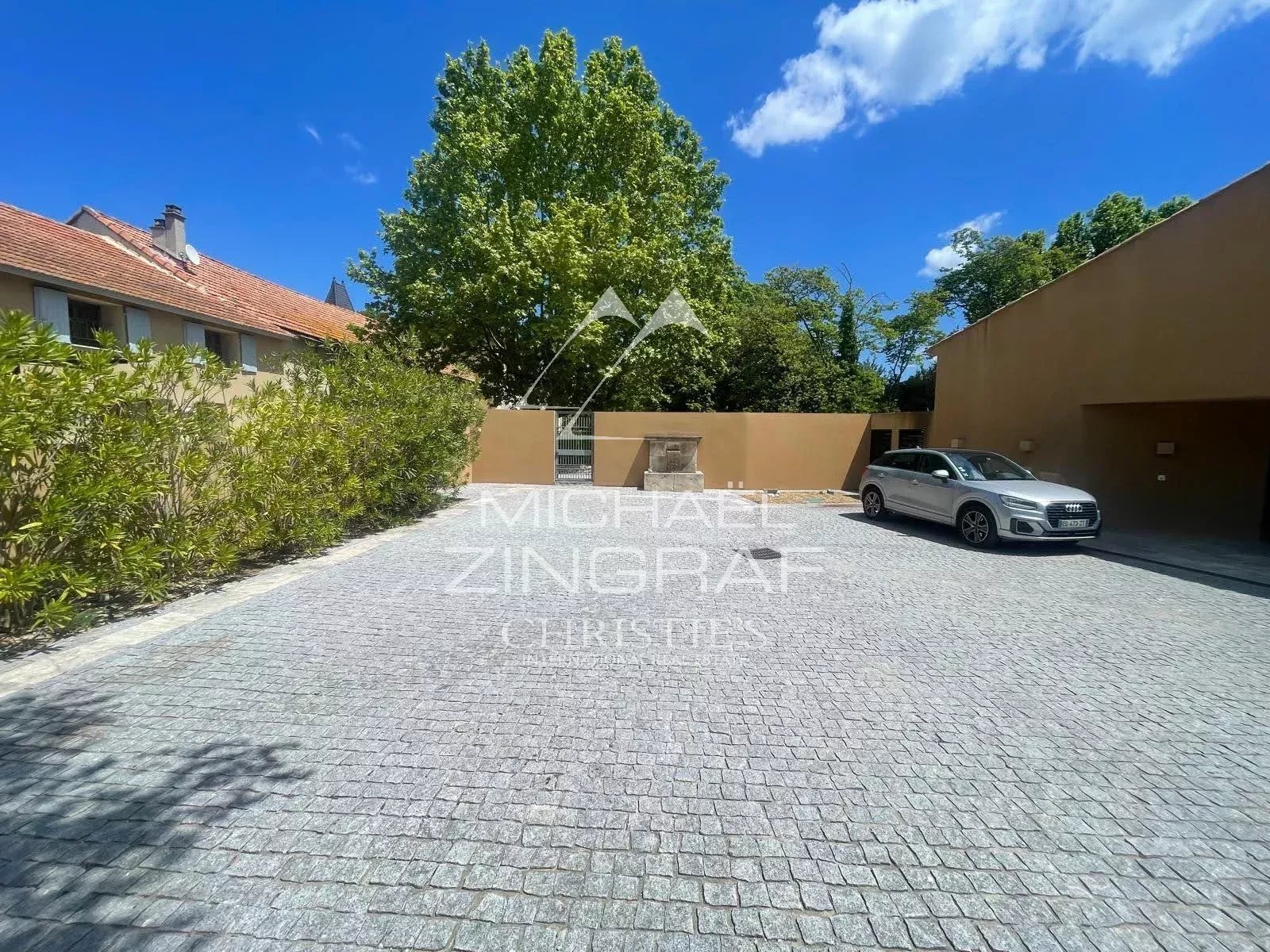 Exceptional property in the heart of the Aix countryside