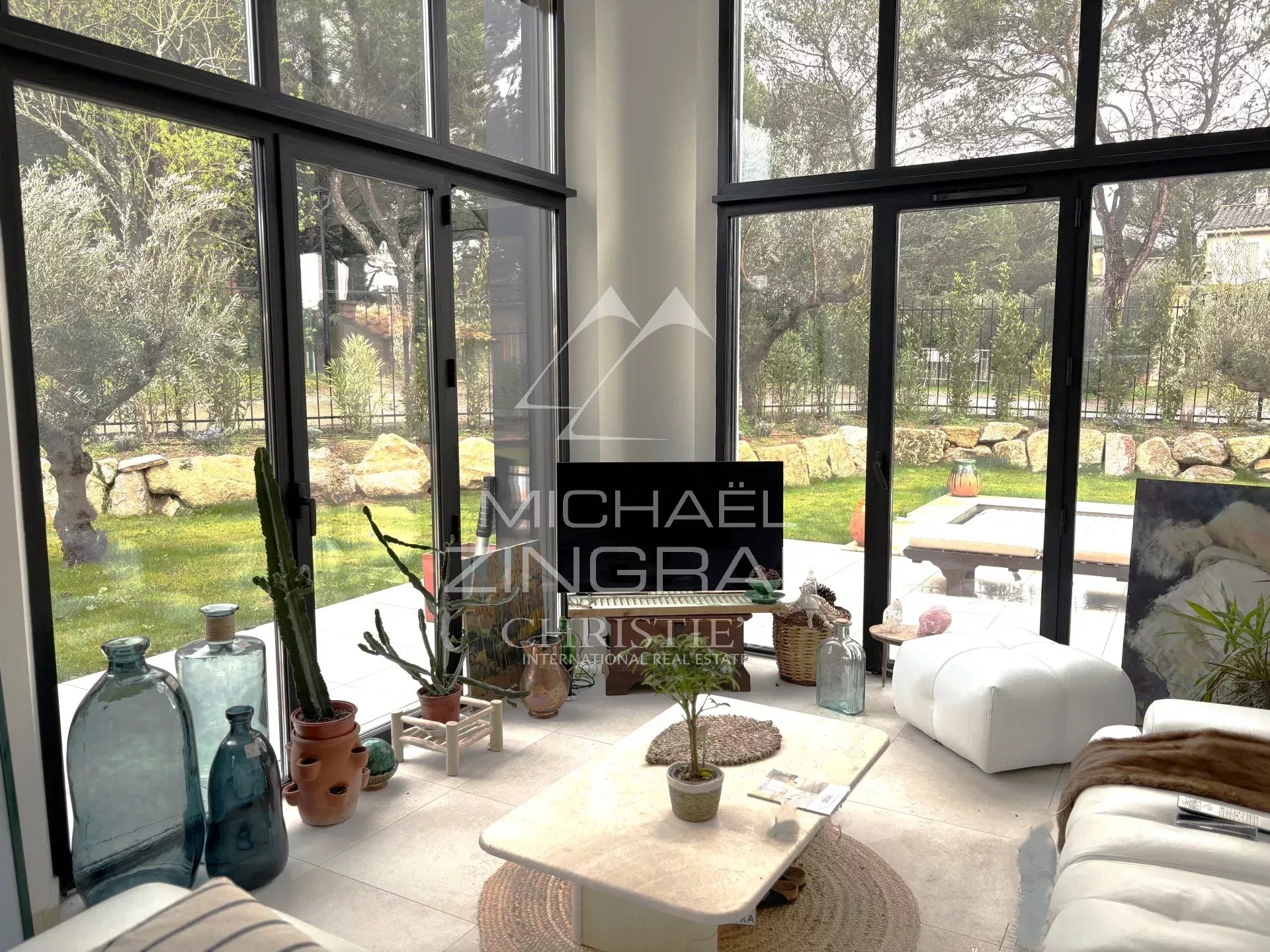 Exklusiv in Eygalieres Außergewöhnliche Villa