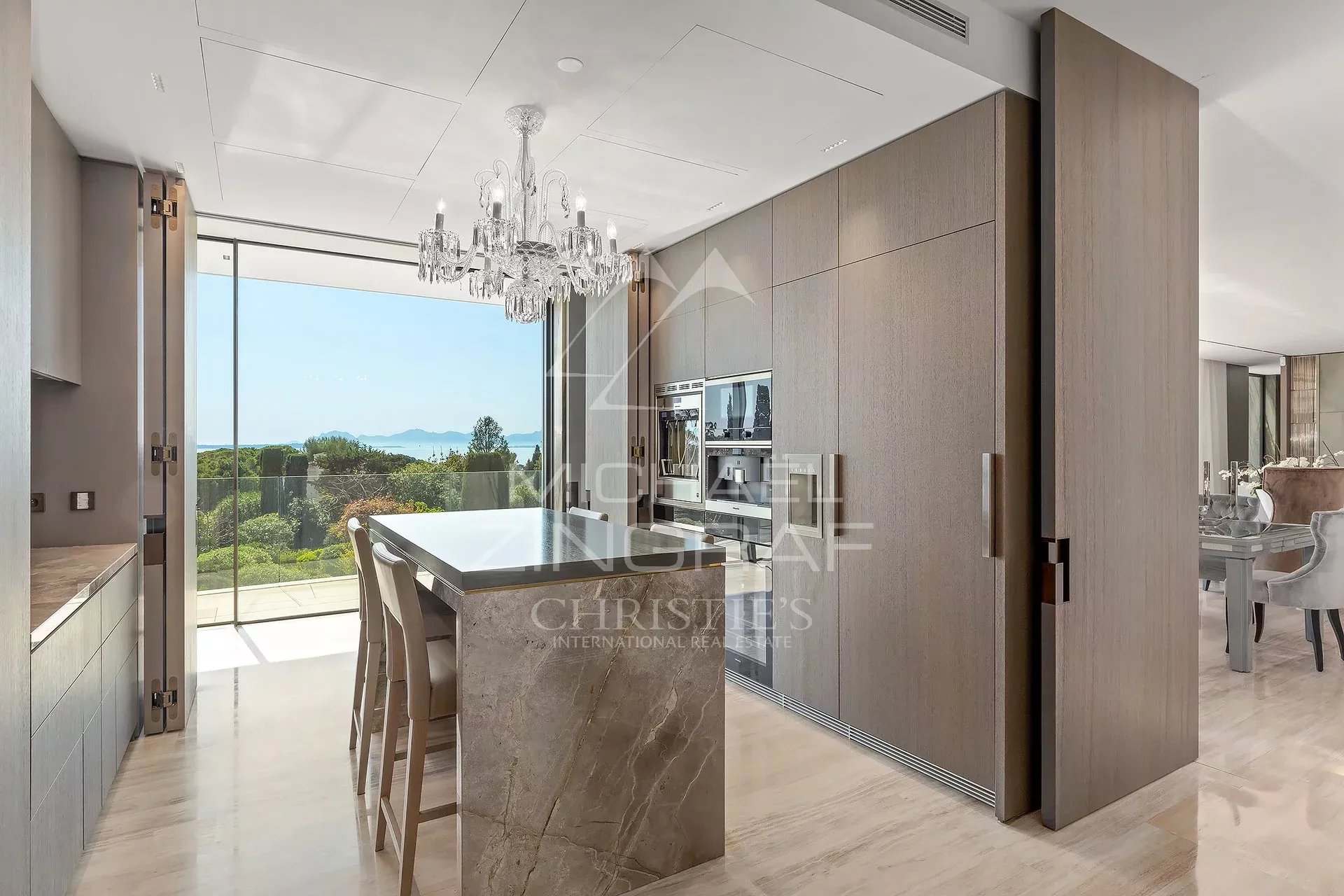 Villa contemporaine neuve aux prestations luxueuses