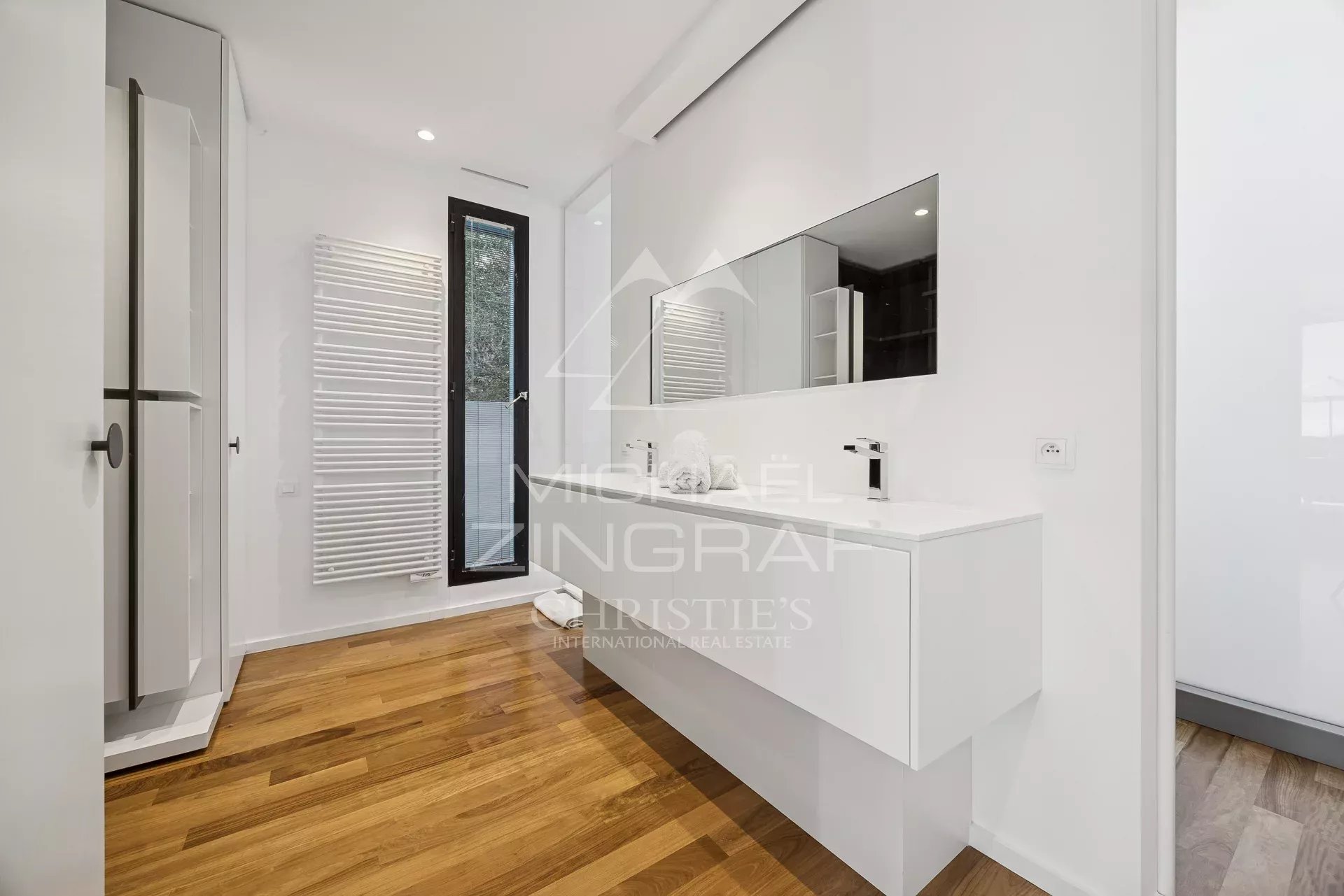 Wunderschöne moderne Villa nur wenige Minuten von Monaco entfernt