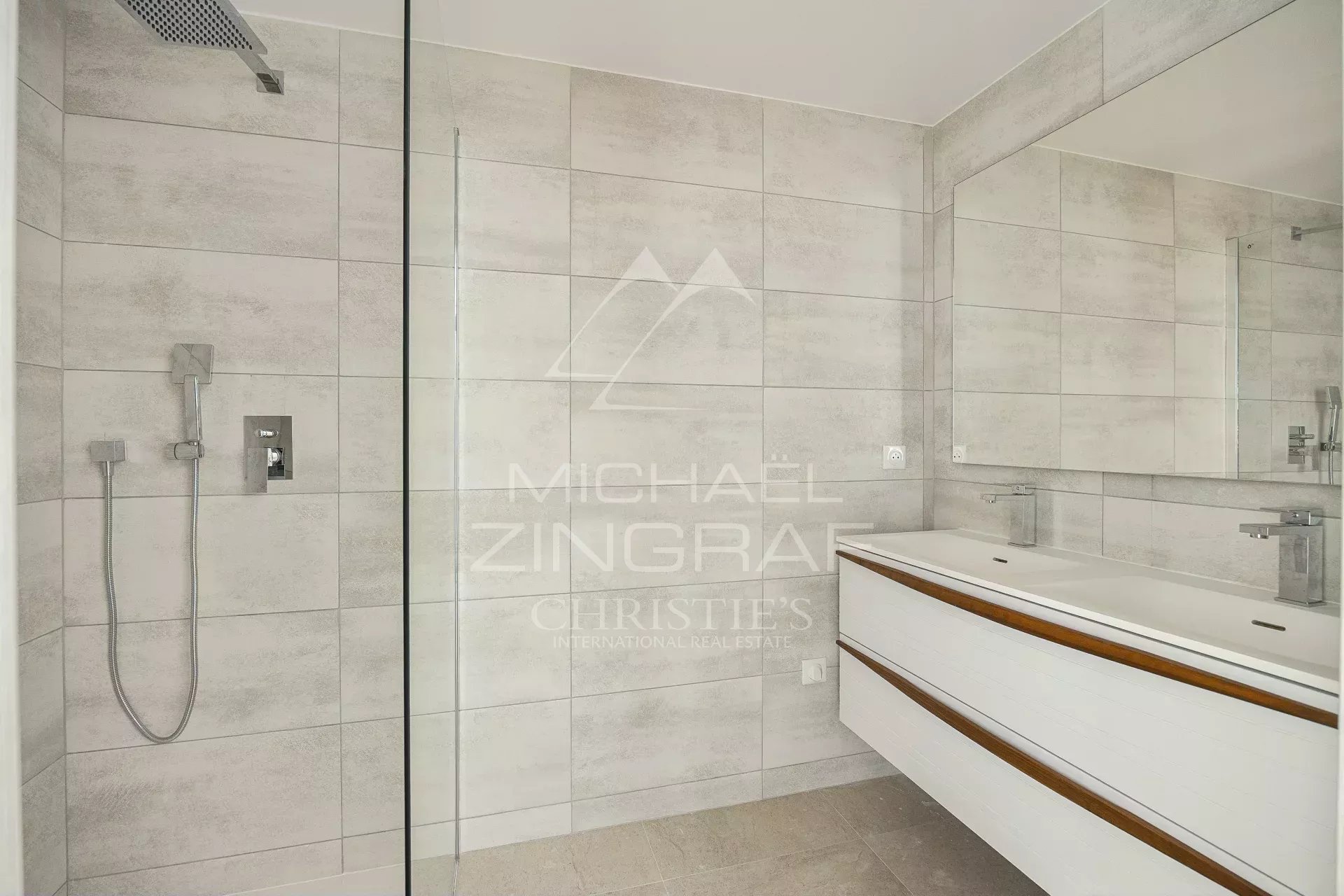 Saint-Raphaël - New apartment in a sought-after neighborhood