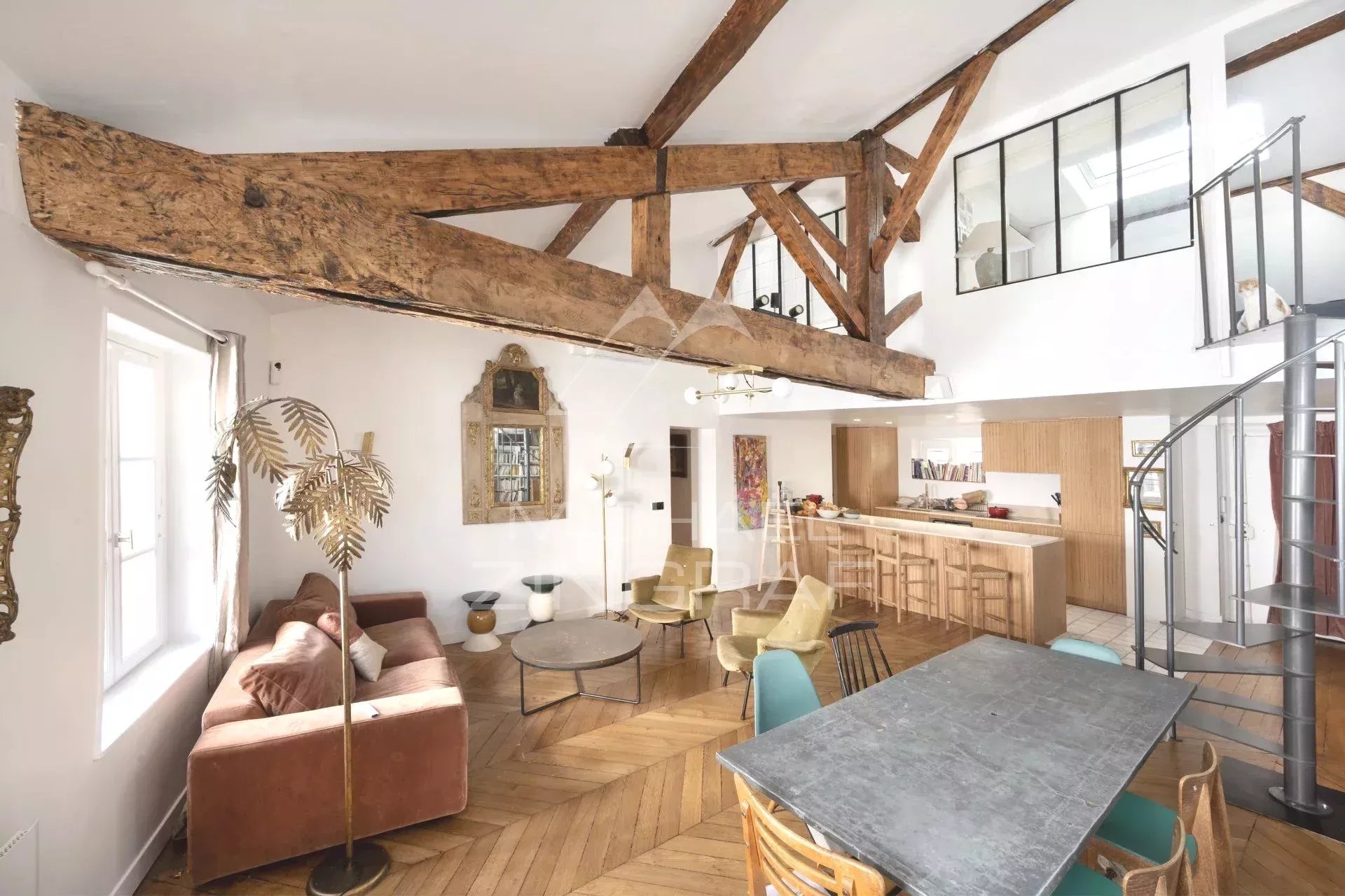 To Sell - 3 Bedrooms - Rue de Babylone