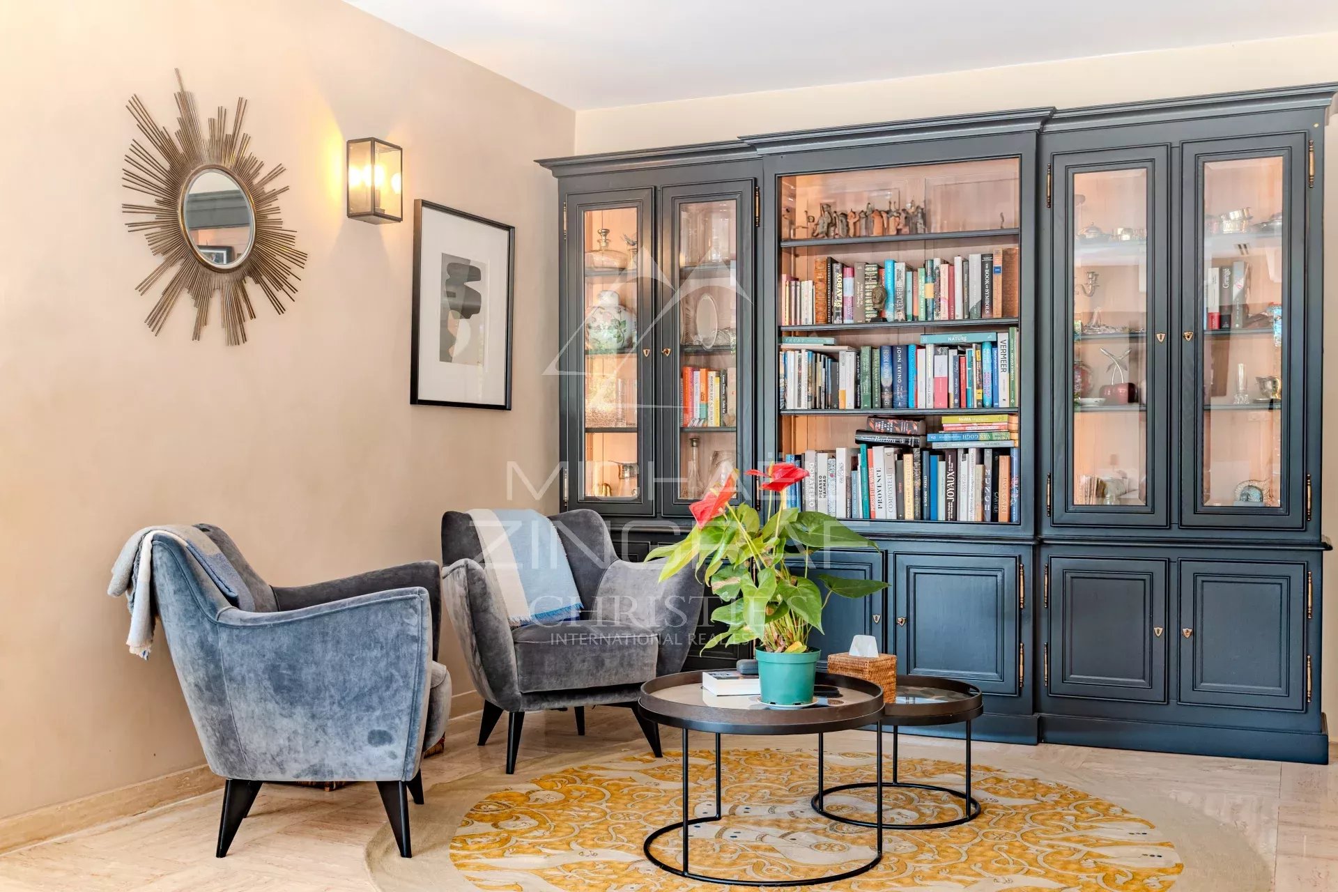 Mougins - Ruhige Lage, ebenerdige Villa - 5 Schlafzimmer