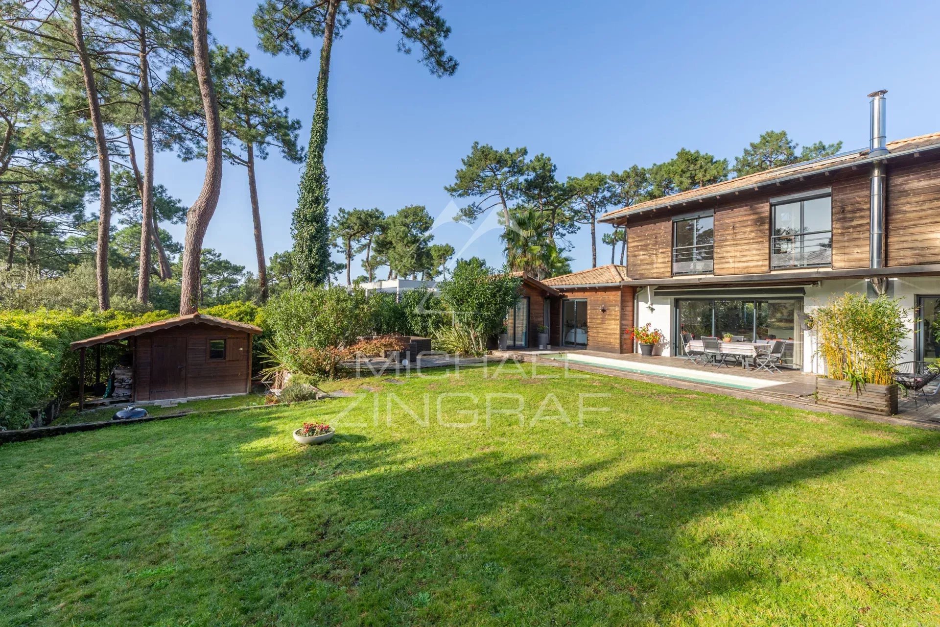 Abatilles – Maison Familiale en Environnement Résidentiel Très Recherché